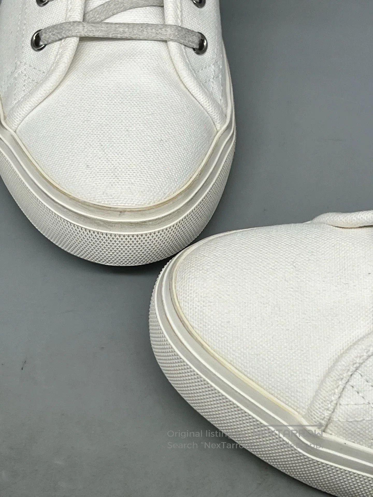 ysl malibu white canvas casual sneakers.