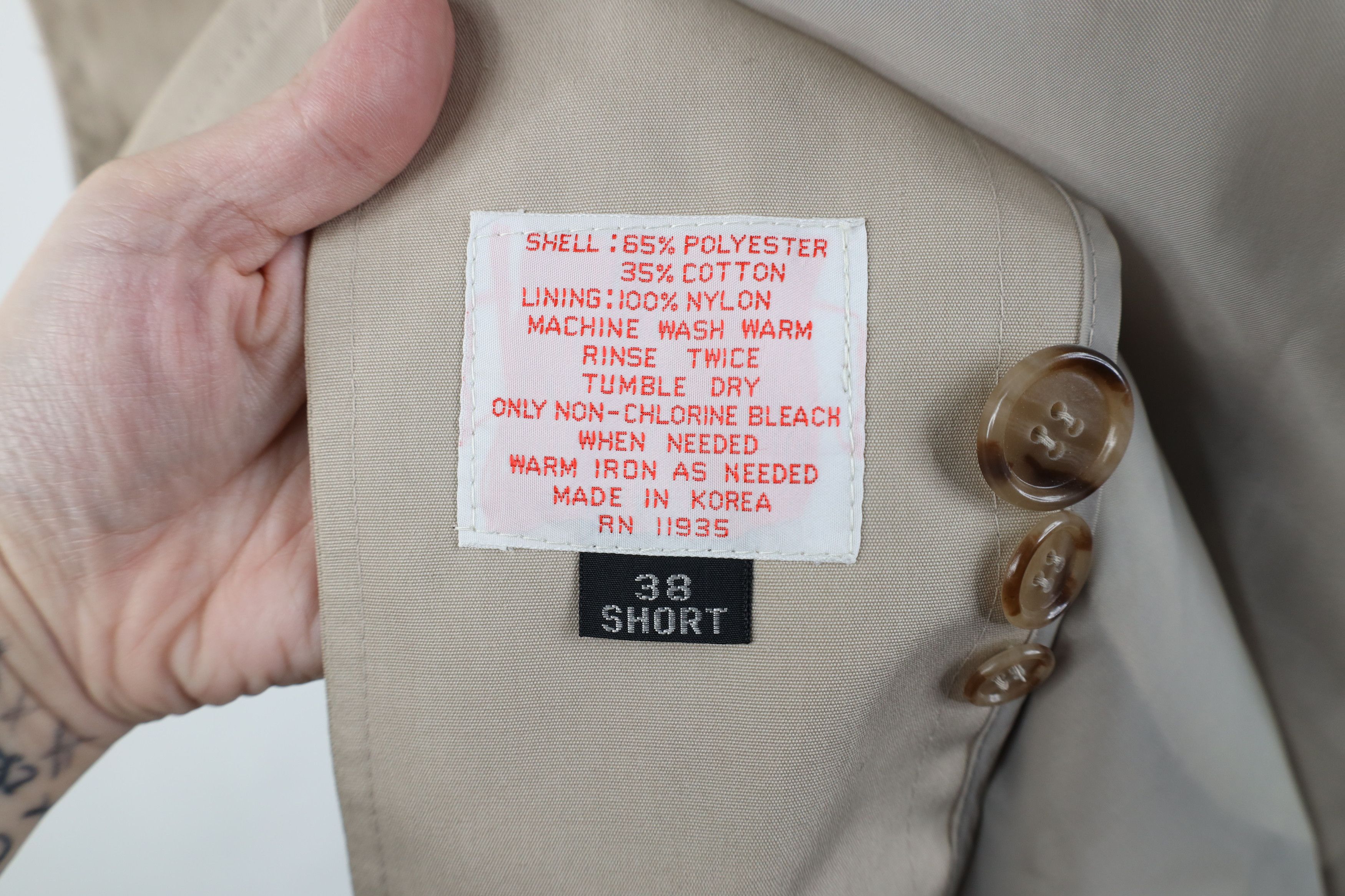 Vintage Vintage 70s Streetwear Button Trench Coat Rain Jacket Beige Size US L / EU 52-54 / 3 - 11 Thumbnail