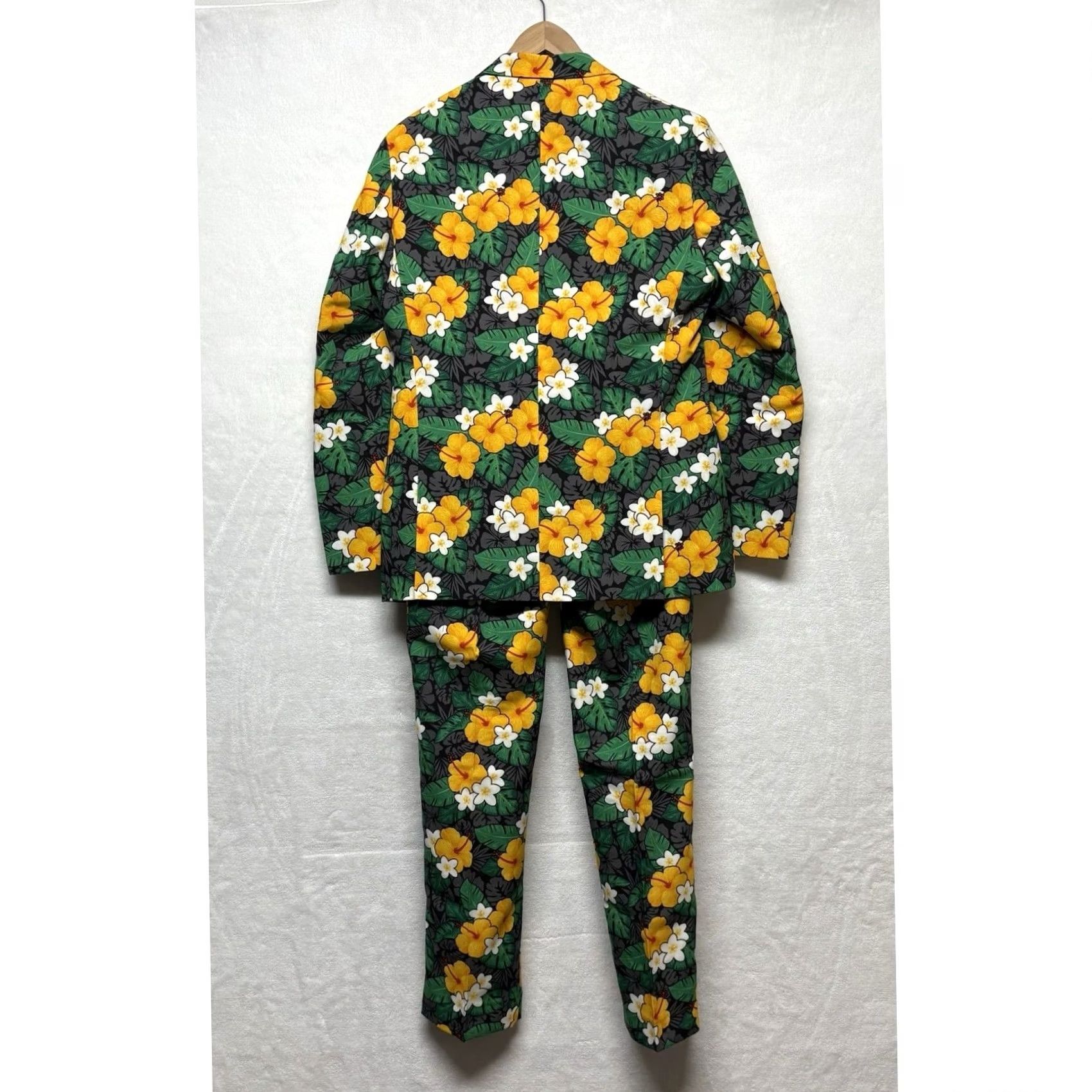 Vintage OppoSuits Tropical Treasure 2 Pc. Black Floral Suit Men’s Size 38 Size 38R - 3 Thumbnail