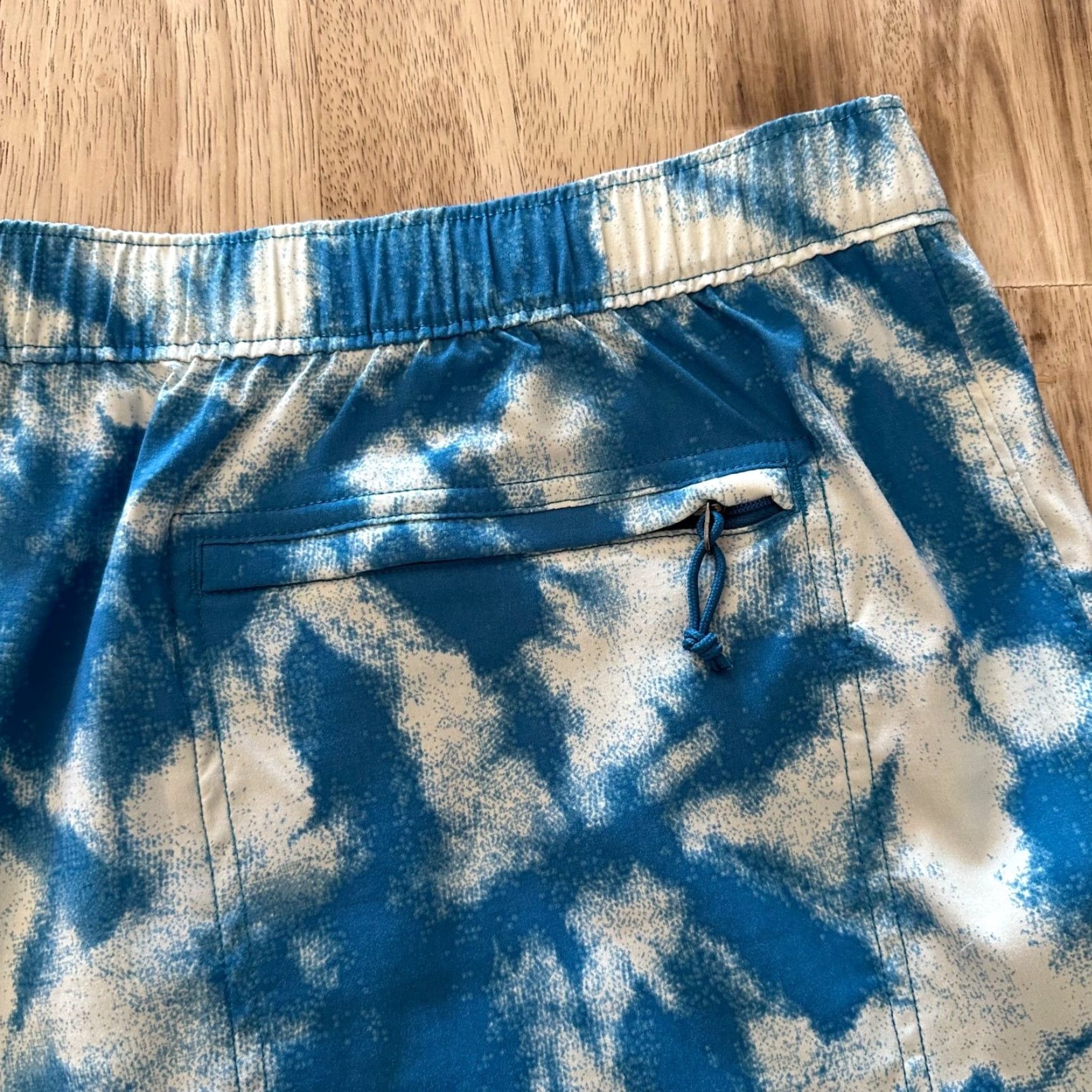 The North Face Nike The North Face Shorts Mens 5” 2XL Relaxed Blue Nylon Spandex Printed Class V Pull On Size US 39 - 6 Thumbnail