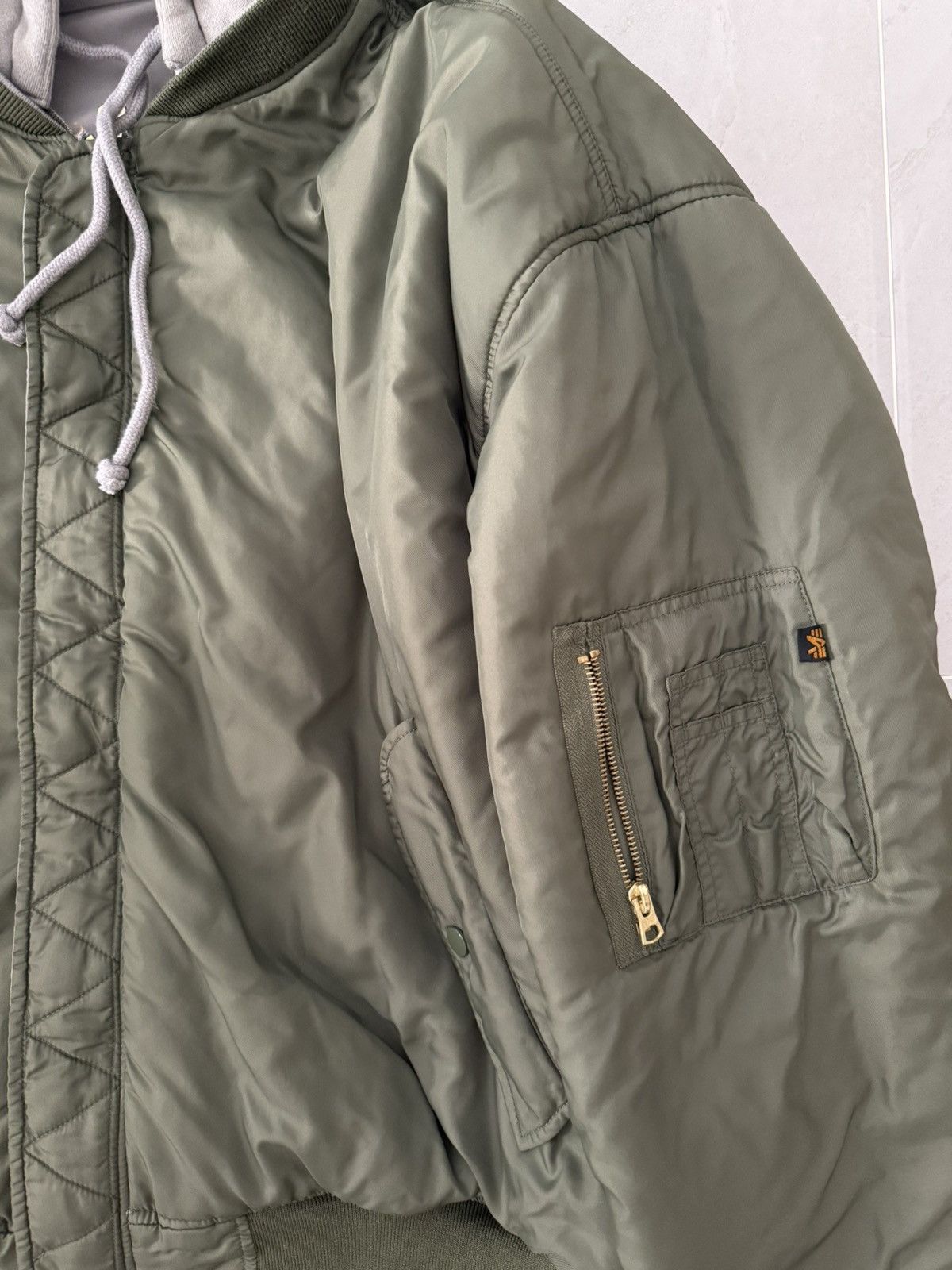 Vetements Vetements AW17 Reversibel Grey/ Green oversized Bomber Size US S / EU 44-46 / 1 - 4 Thumbnail