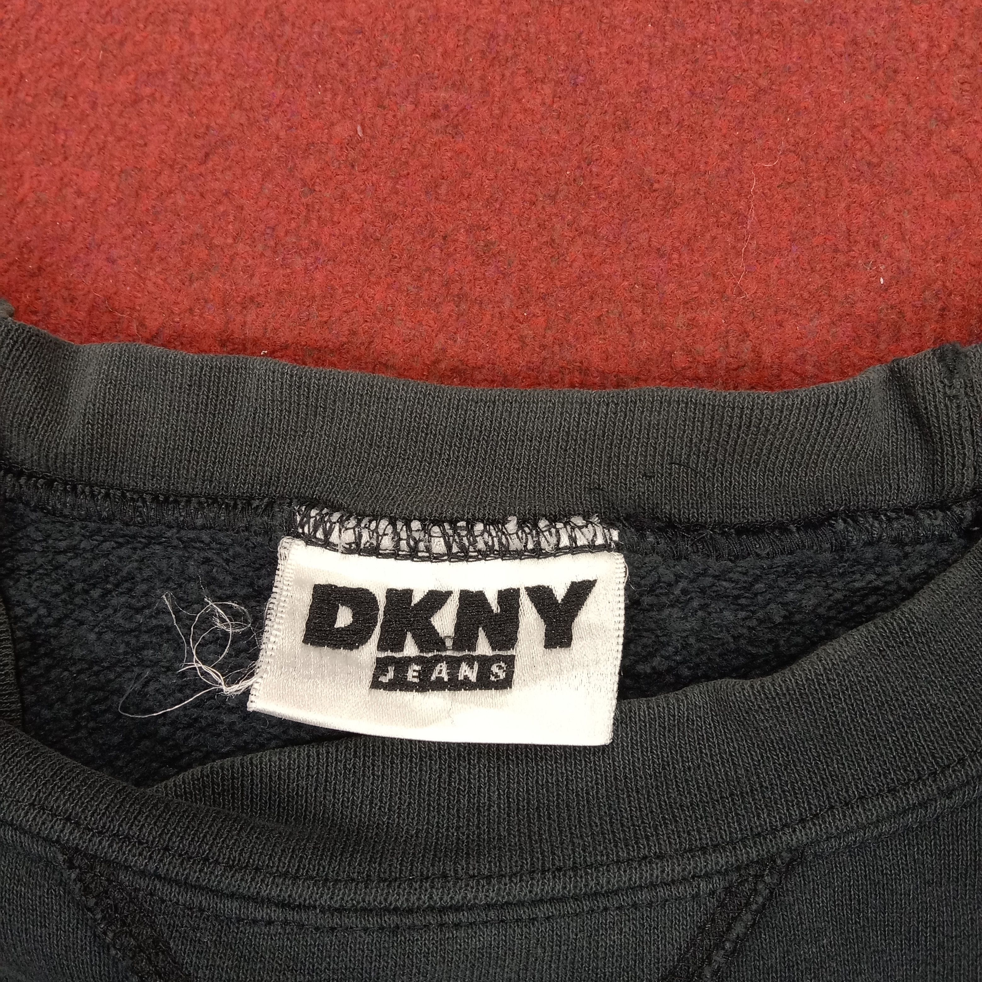 DKNY × Vintage DKNY Big Center Design Streetwear Style Sweatshirt Size US L / EU 52-54 / 3 - 6 Thumbnail