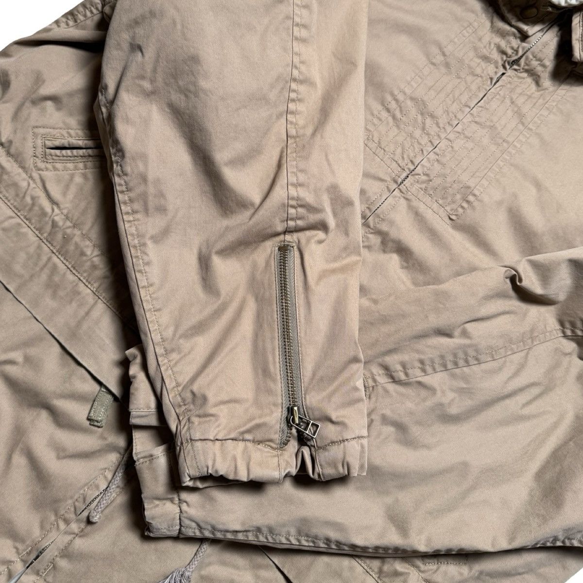Gap Vintage Gap Utility Cargo Jacket Wind Breaker Beige Mens M Size US M / EU 48-50 / 2 - 6 Thumbnail