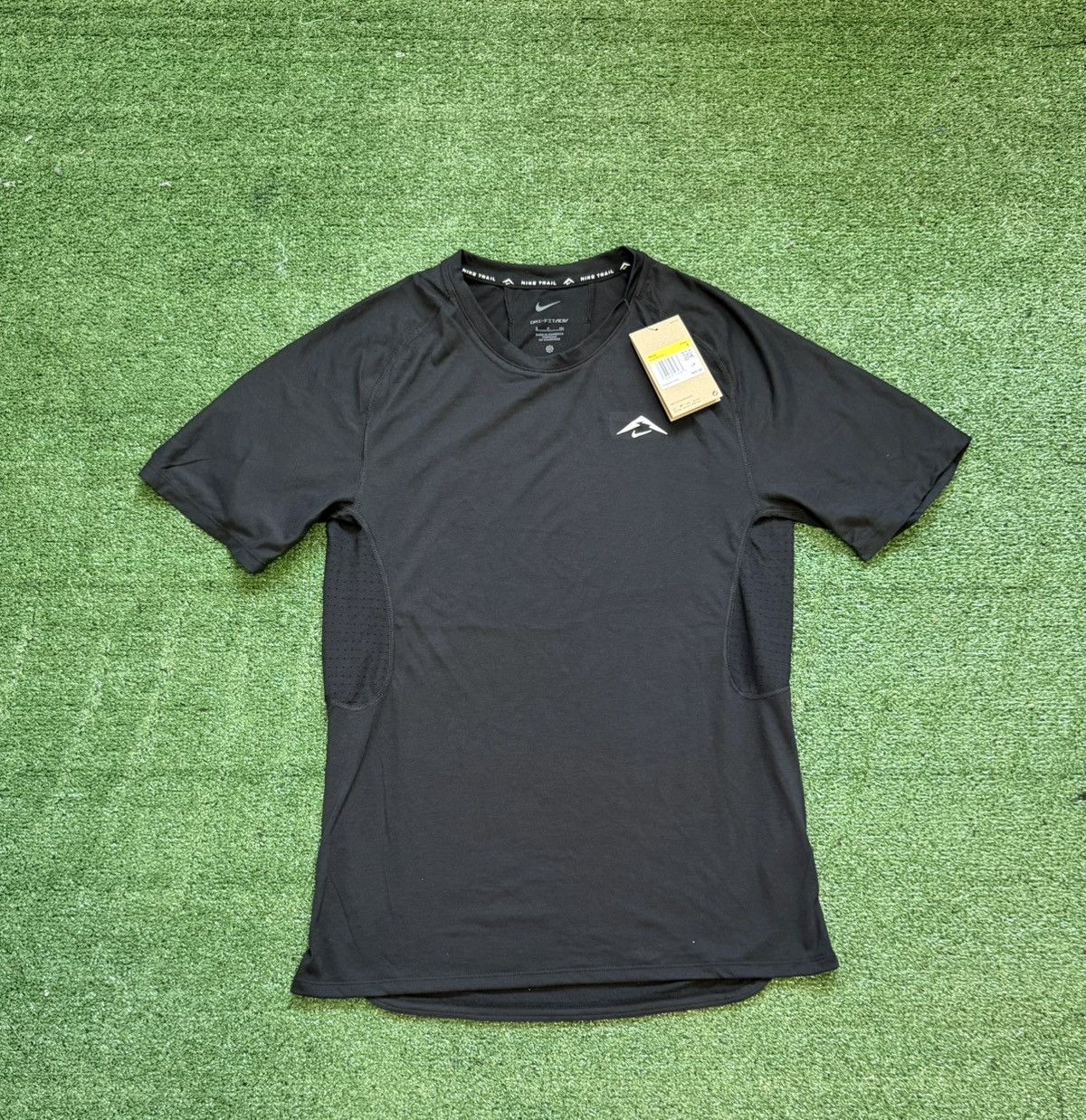 Nike Nike Trail Dri-Fit Solar Chase Running Shirt Black HJ3580 Size US S / EU 44-46 / 1 - 1 Thumbnail