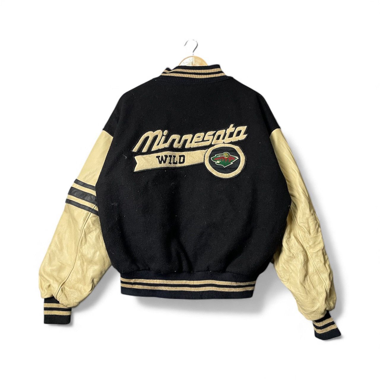 Vintage Vintage minnesota wild varsity jacket leather sleeve Size US L / EU 52-54 / 3 - 1 Thumbnail