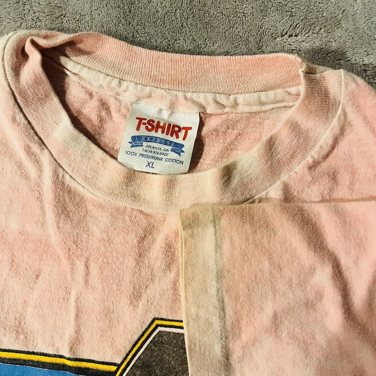 Vintage Vintage 90s Hooters Racing Team Pink Dyed Shirt Size Medium Size US M / EU 48-50 / 2 - 3 Thumbnail