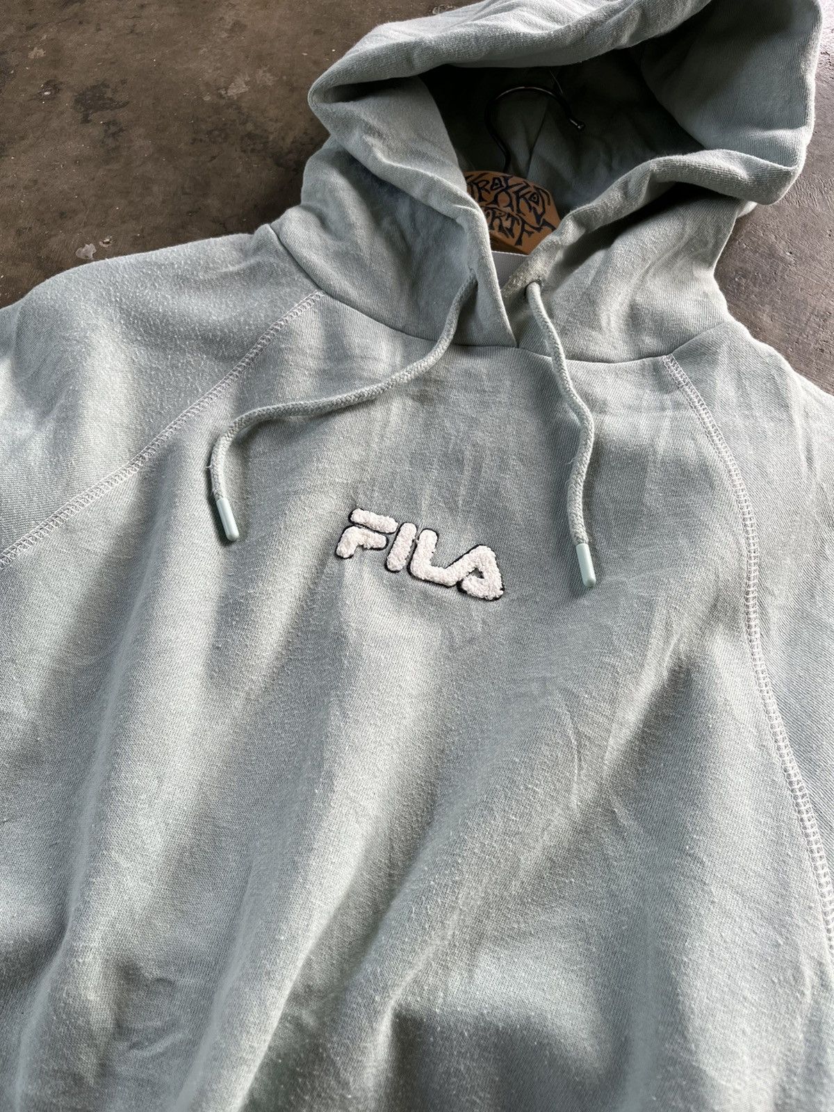 Fila × Vintage 🔥BEST OFFER🔥Fila Central Logo Velvet Hoodie like new Size US L / EU 52-54 / 3 - 11 Thumbnail