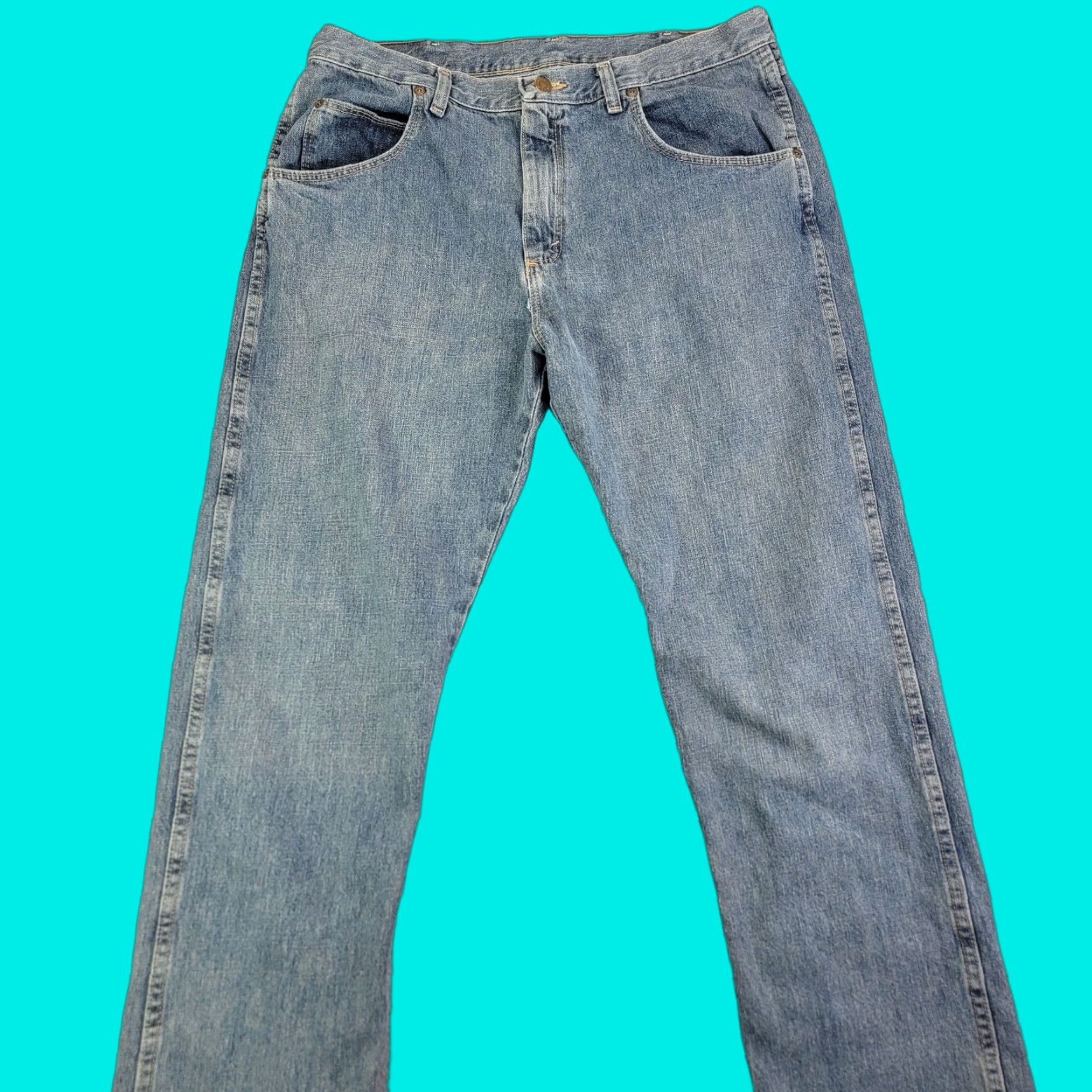 Wrangler Wrangler Rugged Wear Jeans Men 36x32 Regular Straight Denim Blue Jeans 31100PS Size US 36 / EU 52 - 1 Thumbnail