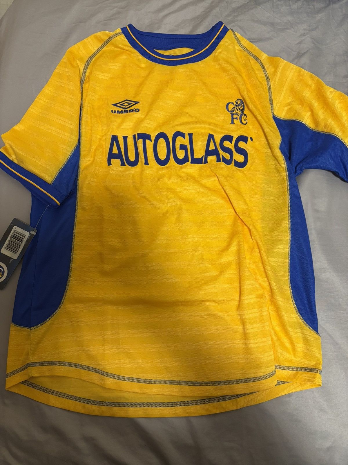 Umbro Chelsea 2000 away shirt gudjohnsen with tags Size US M / EU 48-50 / 2 - 1 Thumbnail