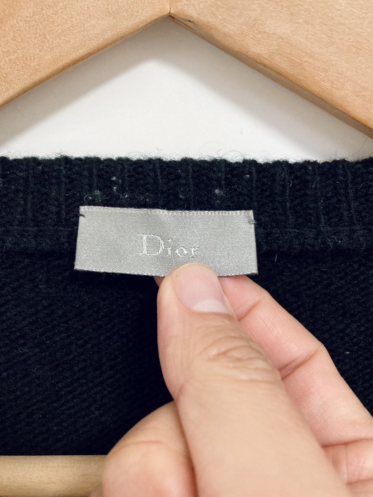 Dior DIOR HOMME BY HEDI SLIMANE 05AW/FW V-NECK SWEATER Size US XS / EU 42 / 0 - 5 Thumbnail