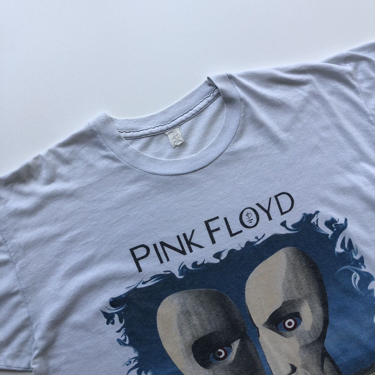 Pink Floyd Pink Floyd 1994 Italy Tour The Division Bell 90’s T-Shirt Size US S / EU 44-46 / 1 - 2 Thumbnail