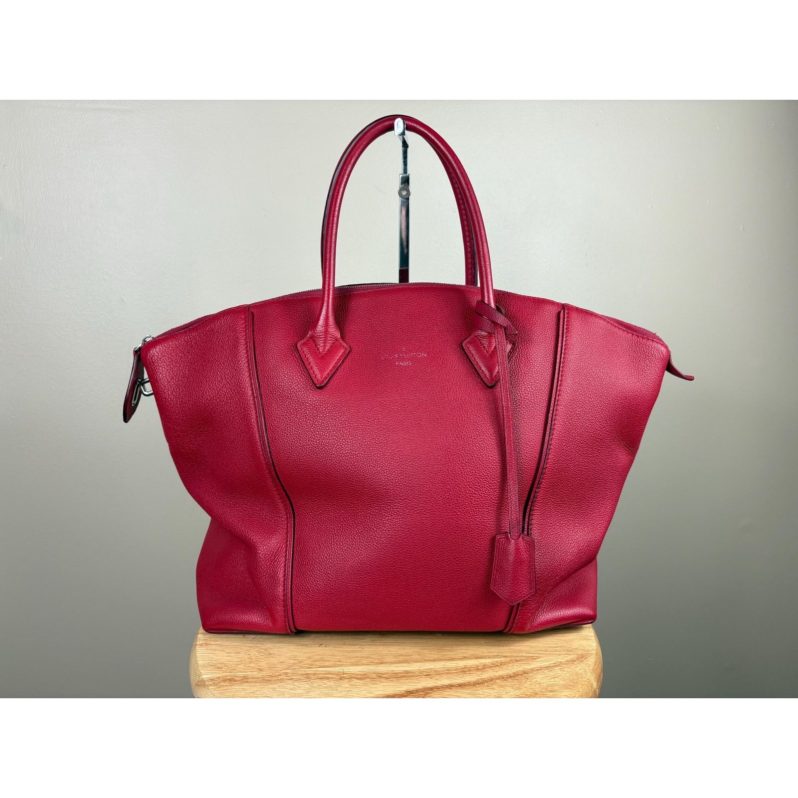 Louis Vuitton Authentic Louis Vuitton Taurillon Parnassea MM Leather Bag Size ONE SIZE - 1 Thumbnail