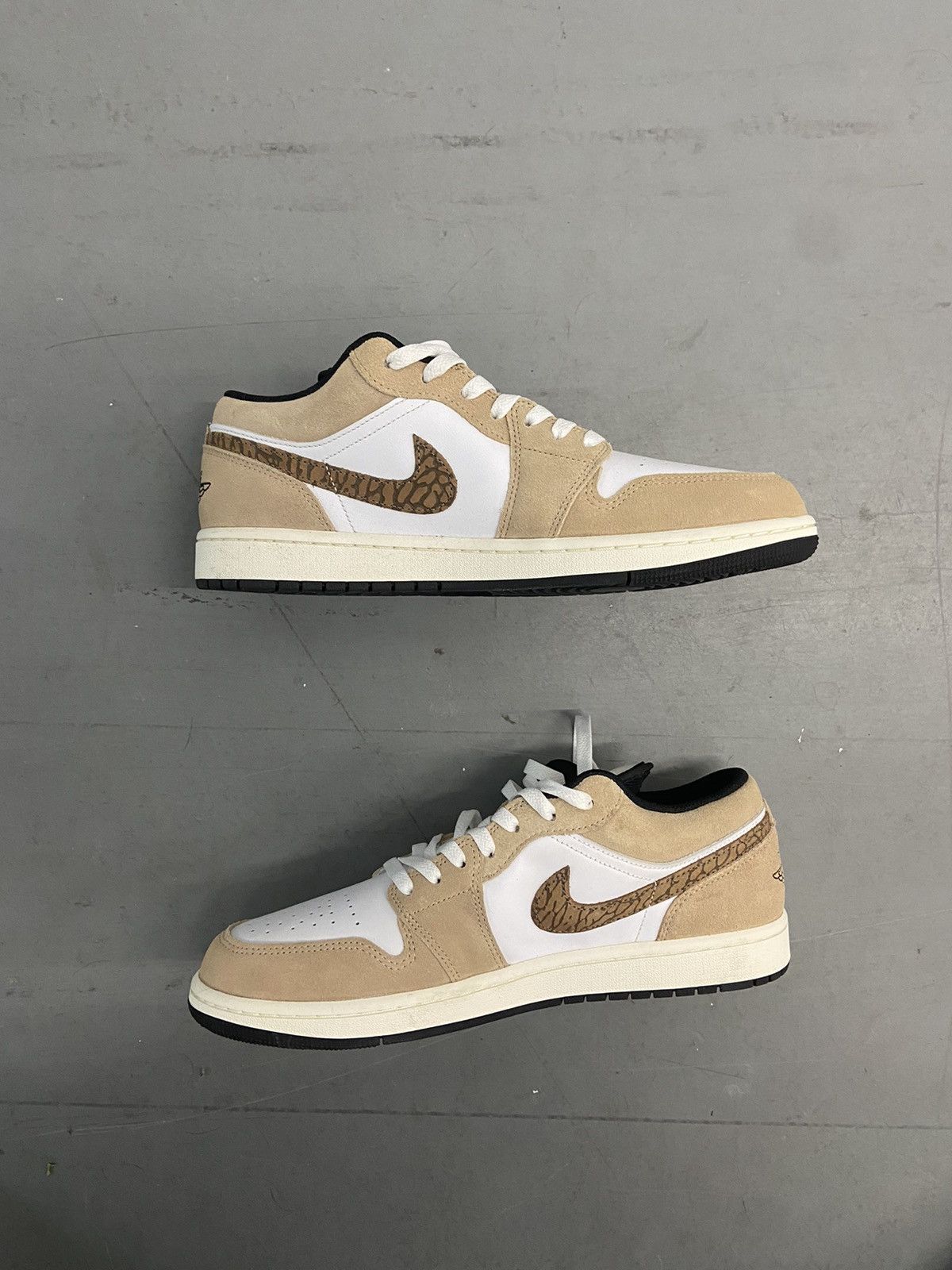 Nike Nike elephants ( brown ) size 10.5 Size US 10.5 / EU 43-44 - 1 Thumbnail
