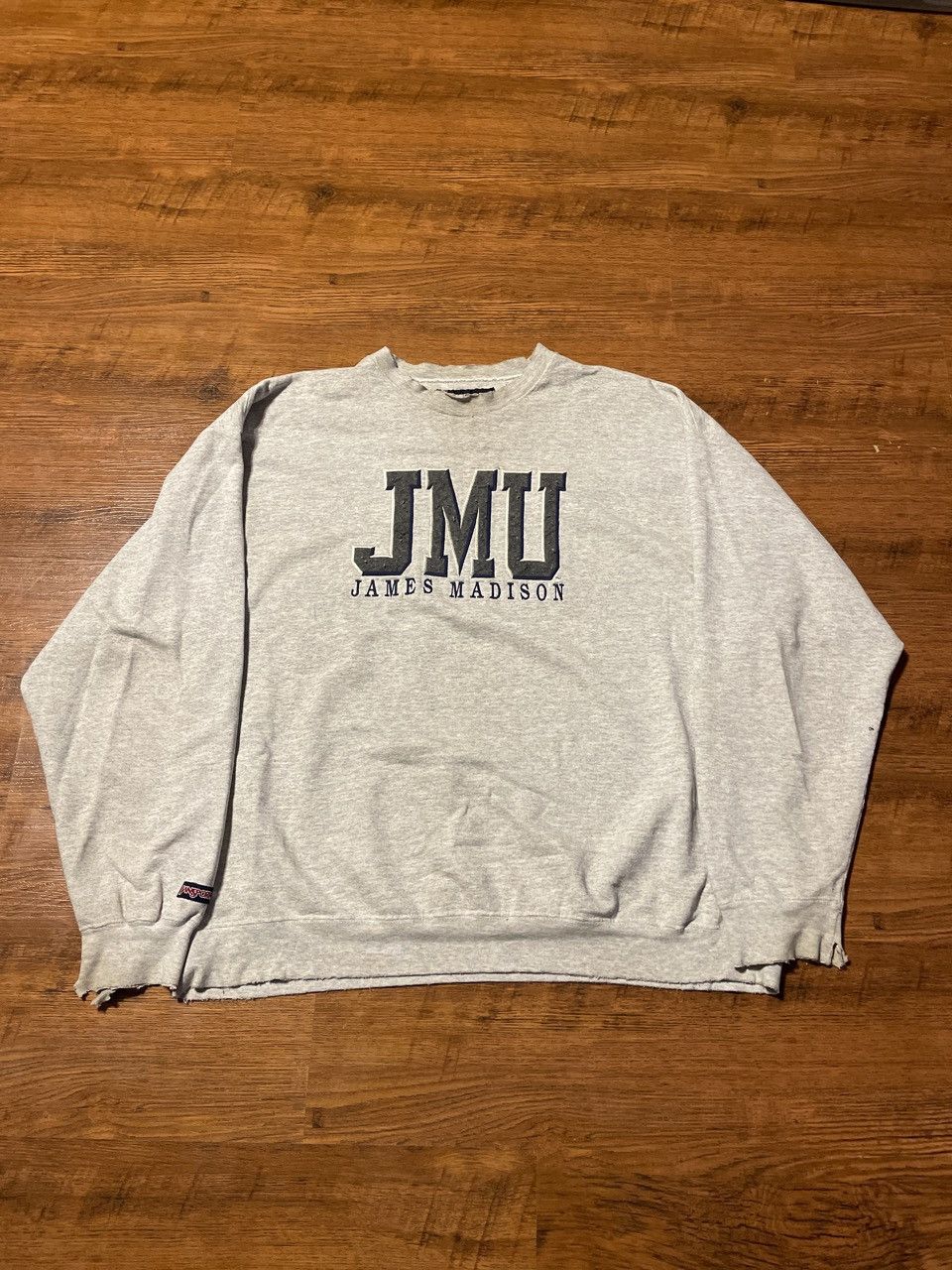 Jansport Vintage Jansport James Madison University Grey Crewneck Size US XXL / EU 58 / 5 - 1 Thumbnail