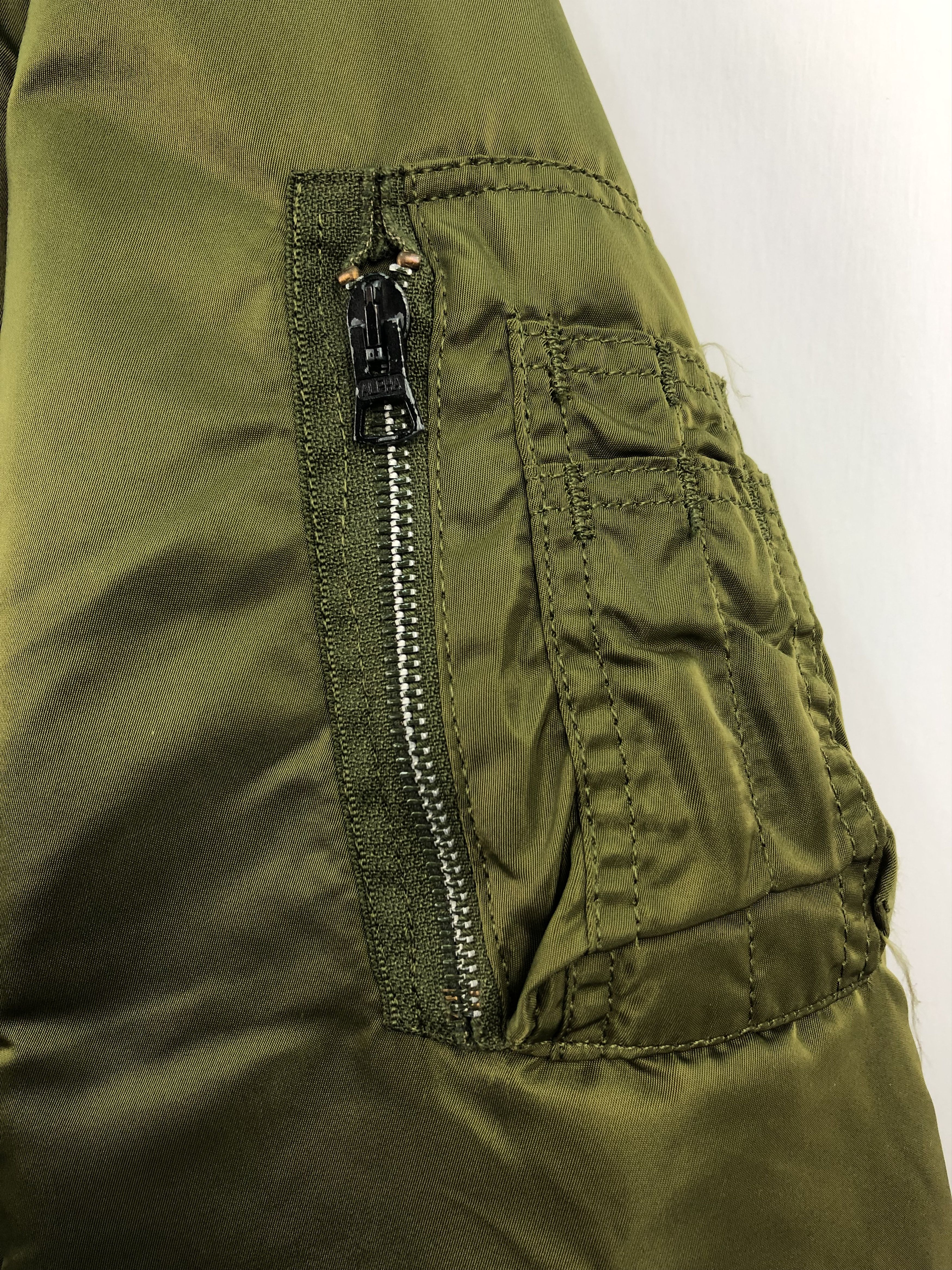 Alpha Industries Vintage 90s Alpha Industries Military Bombers Jacket J0073 Size US L / EU 52-54 / 3 - 6 Thumbnail