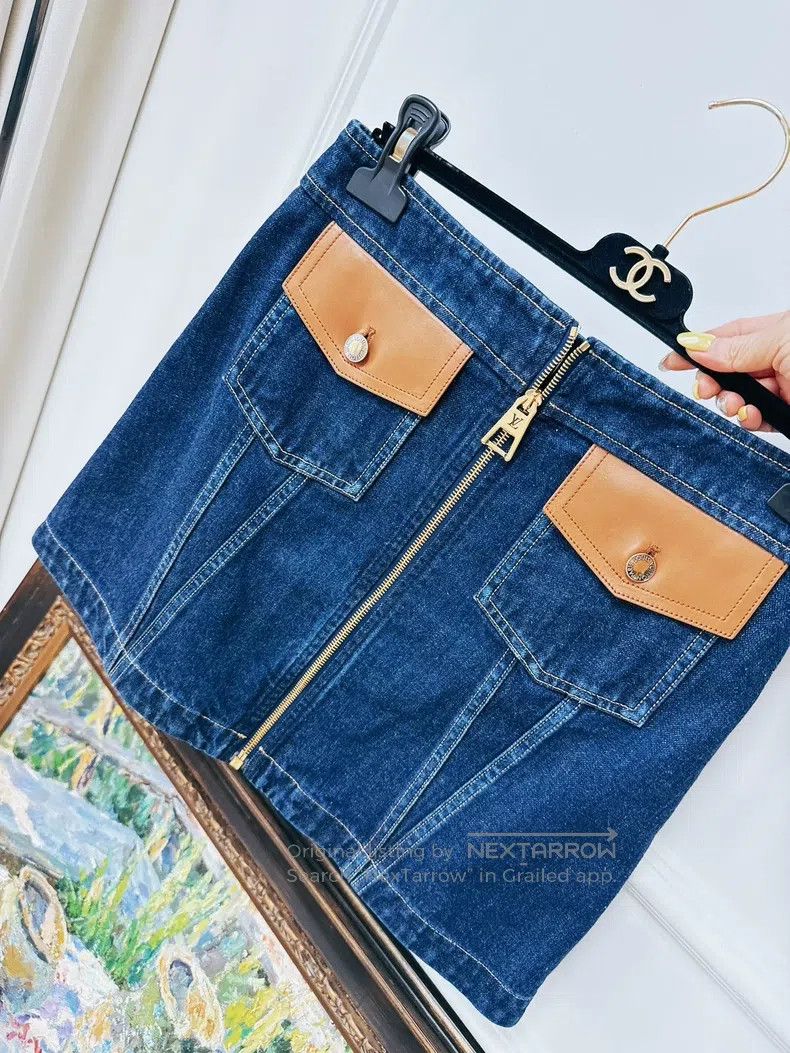 Louis Vuitton Louis Vuitton Blue patchwork two-pocket denim skirt Size 35" - 2 Thumbnail