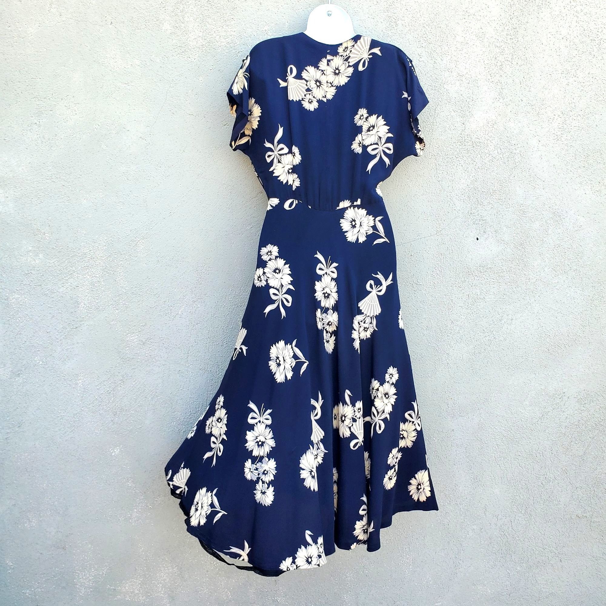 Vintage 1930s Navy Floral Fan Dress Size 8 Draped Neckline Batwing S Size M / US 6-8 / IT 42-44 - 3 Thumbnail