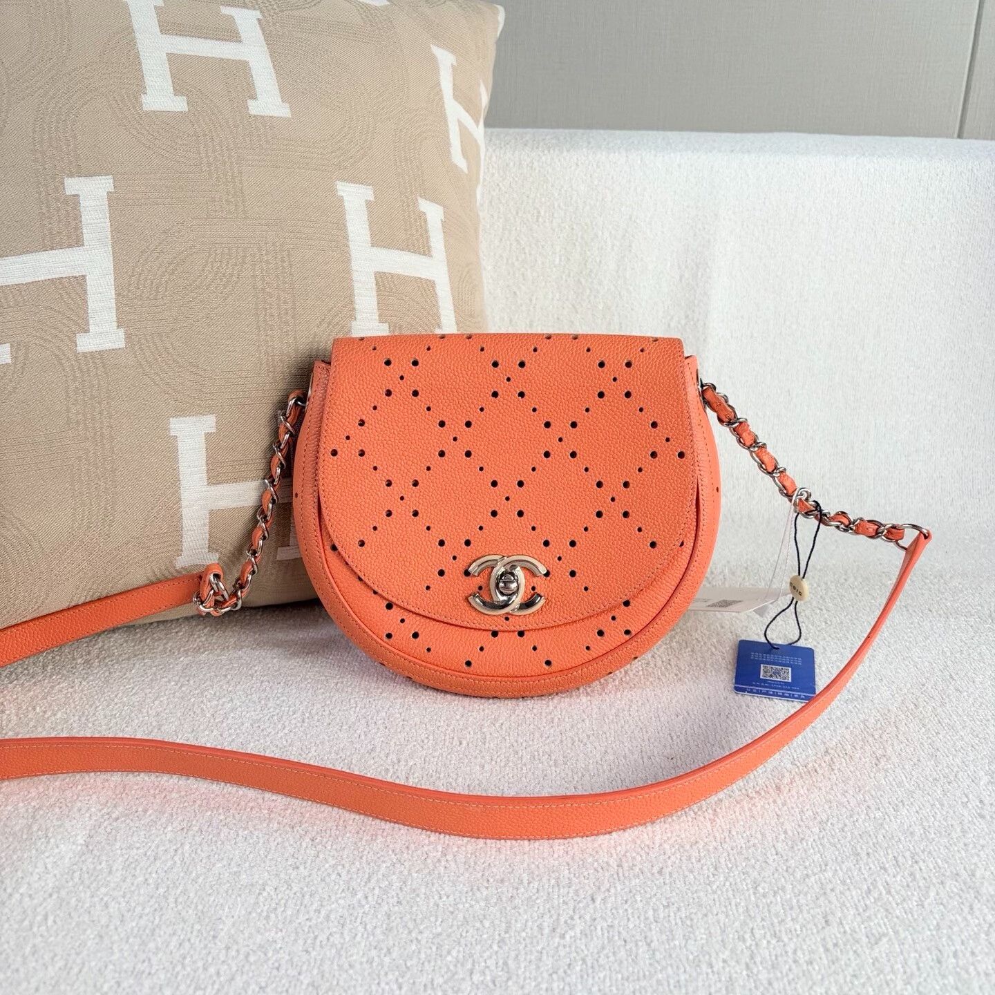 Chanel Pre-loved Bag Very good condition Size ONE SIZE - 1 Thumbnail