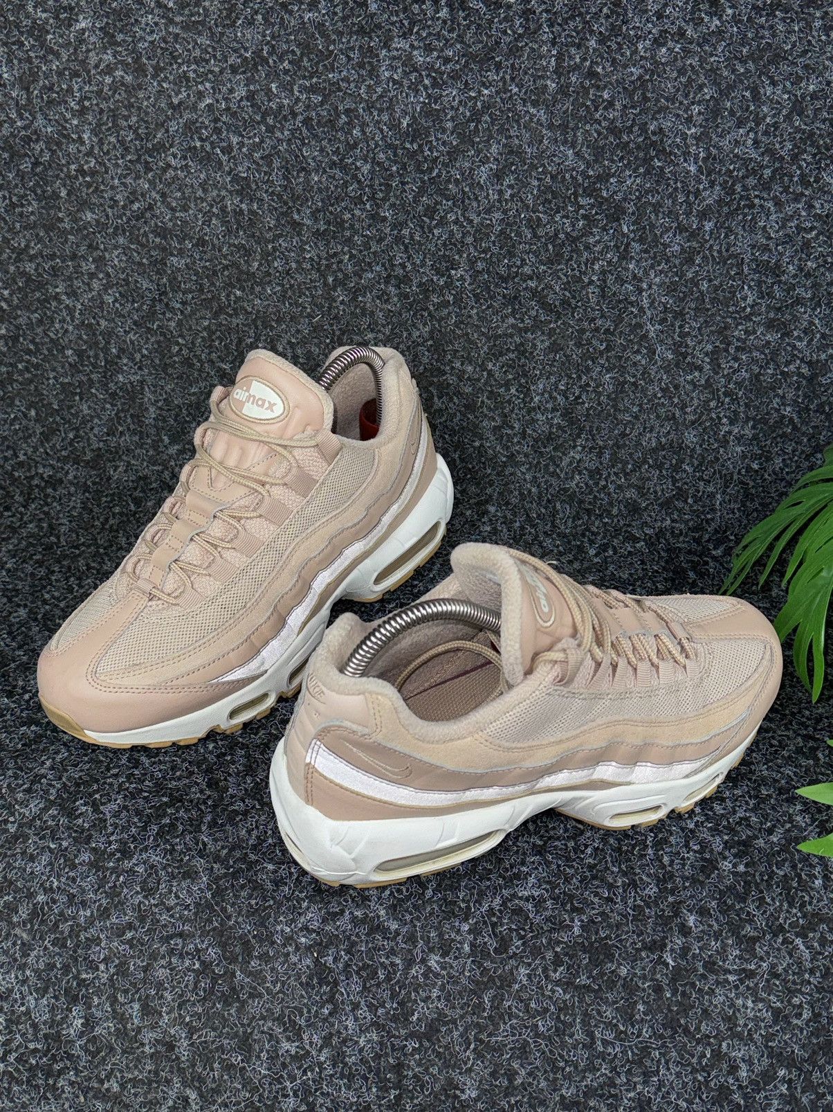 Nike Nike Air Max 95 size 40 Y2K Drill style Size US 7 / EU 40 - 10 Thumbnail