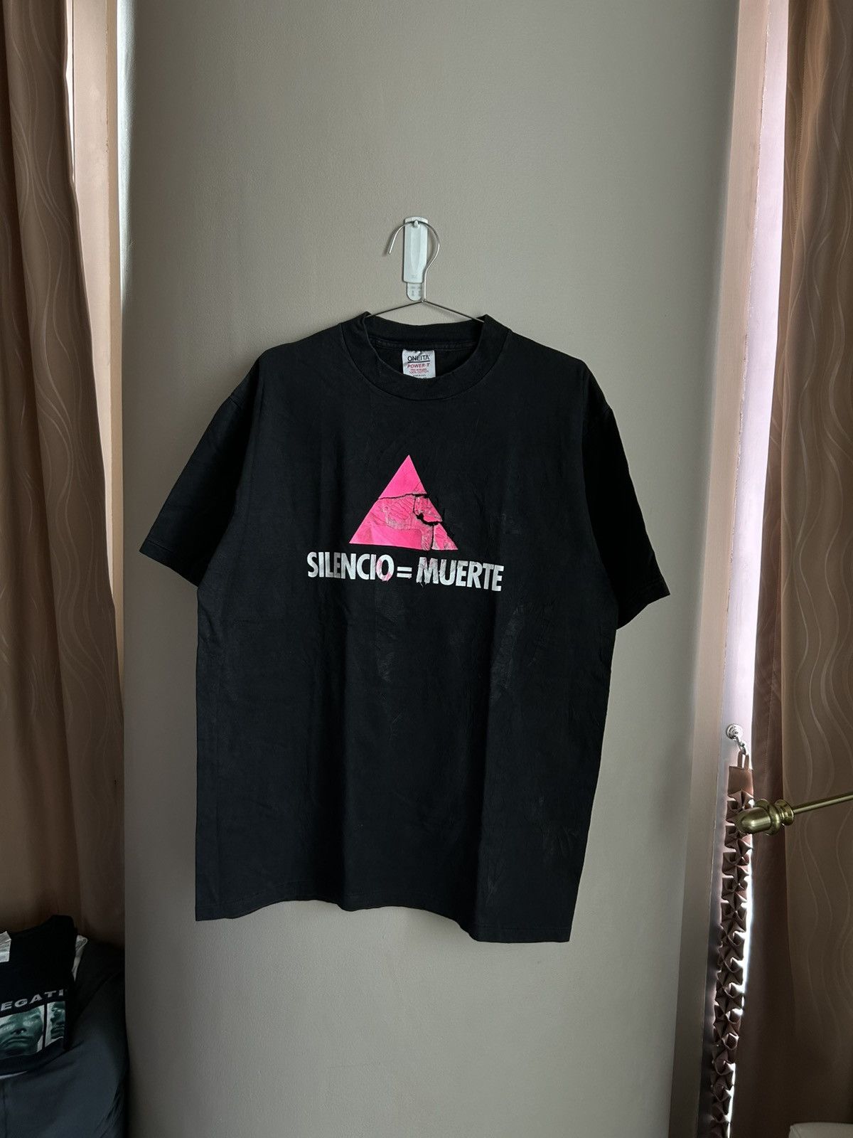 Vintage Vintage HIV/AIDS Silence=Death Art Protest T Shirt Kruger Size US L / EU 52-54 / 3 - 1 Thumbnail