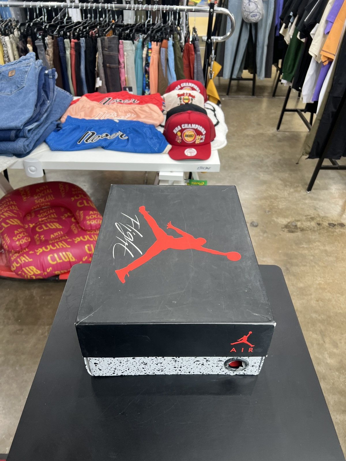 Jordan Brand Air Jordan 4 Motorsport Sz. 10 (2017) Size US 10 / EU 43 - 14 Thumbnail