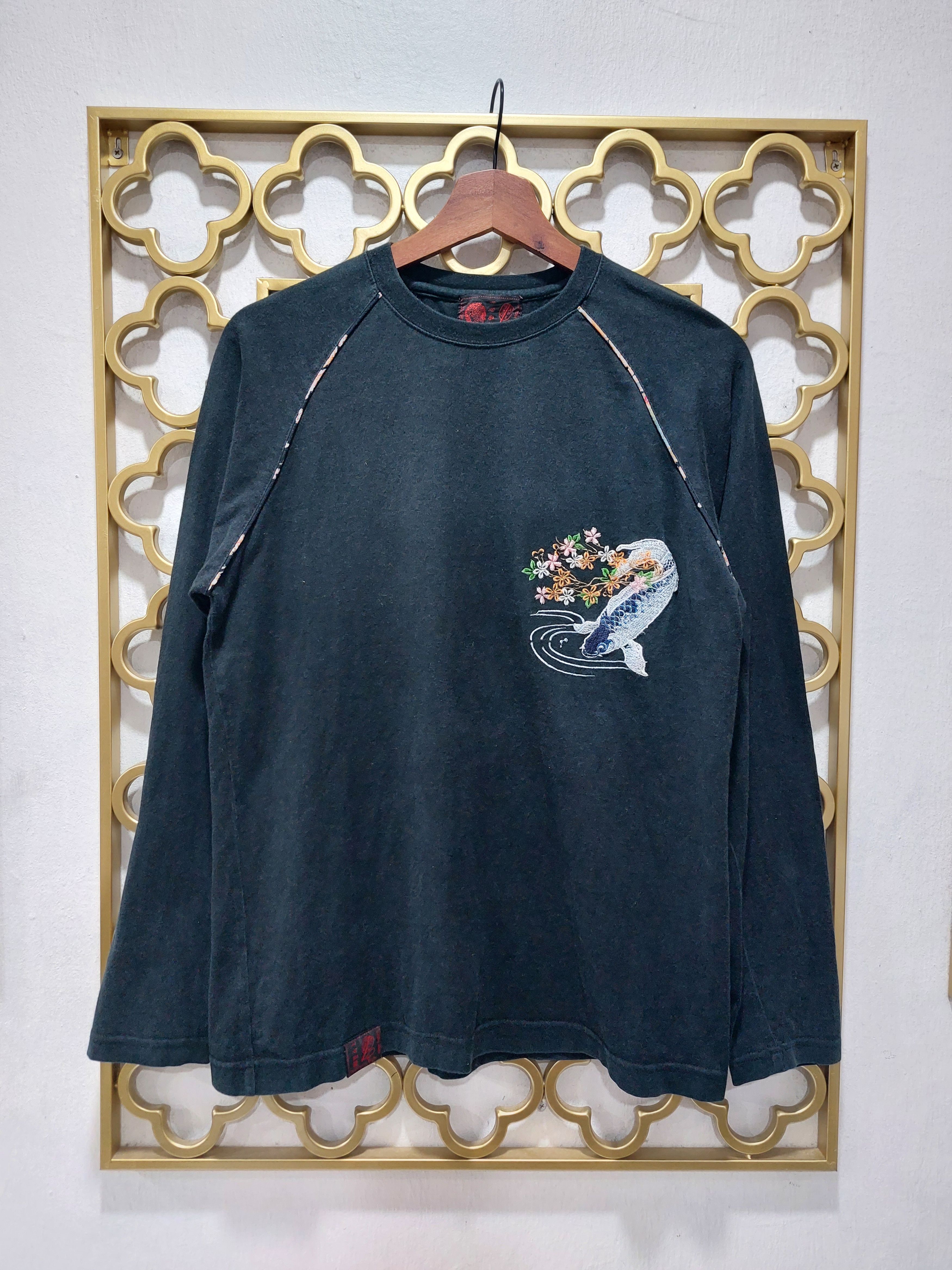 If Six Was Nine × Le Grande Bleu (L.G.B.) SUKAJAN.LONG SLEEVE T EMBROIDERY FISH KOI DESIGN Size US M / EU 48-50 / 2 - 2 Thumbnail