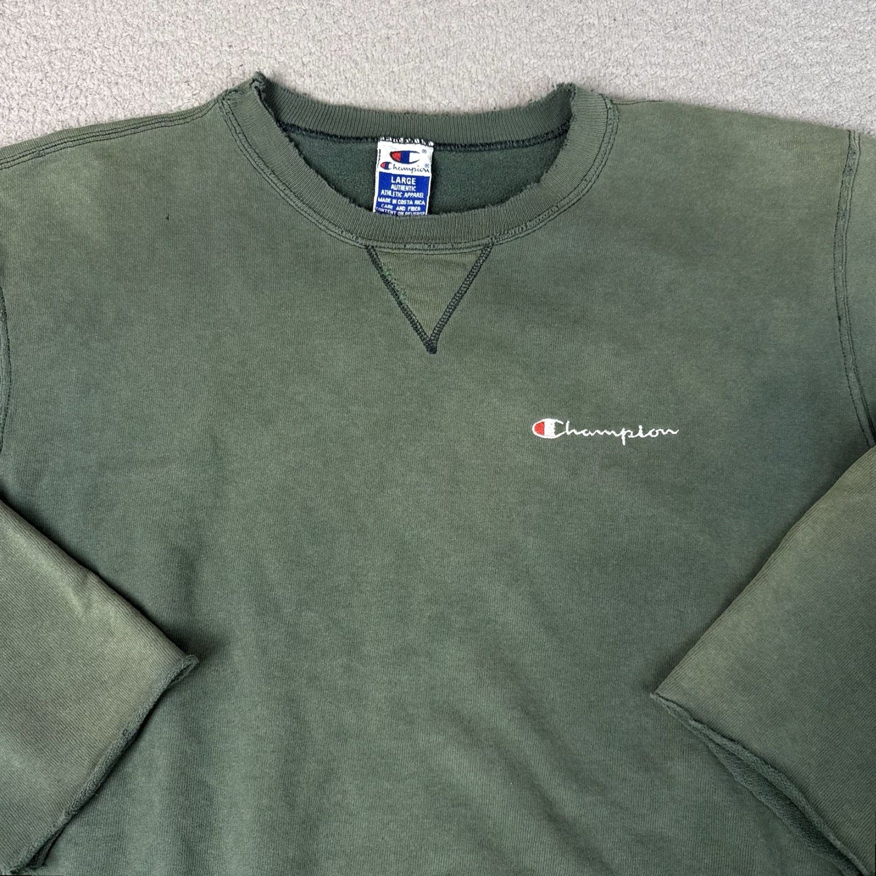 Champion VINTAGE Champion Sweatshirt Adult L Green Sun Faded Distressed Script Rare L Mens Sweatshirt Size US L / EU 52-54 / 3 - 2 Thumbnail