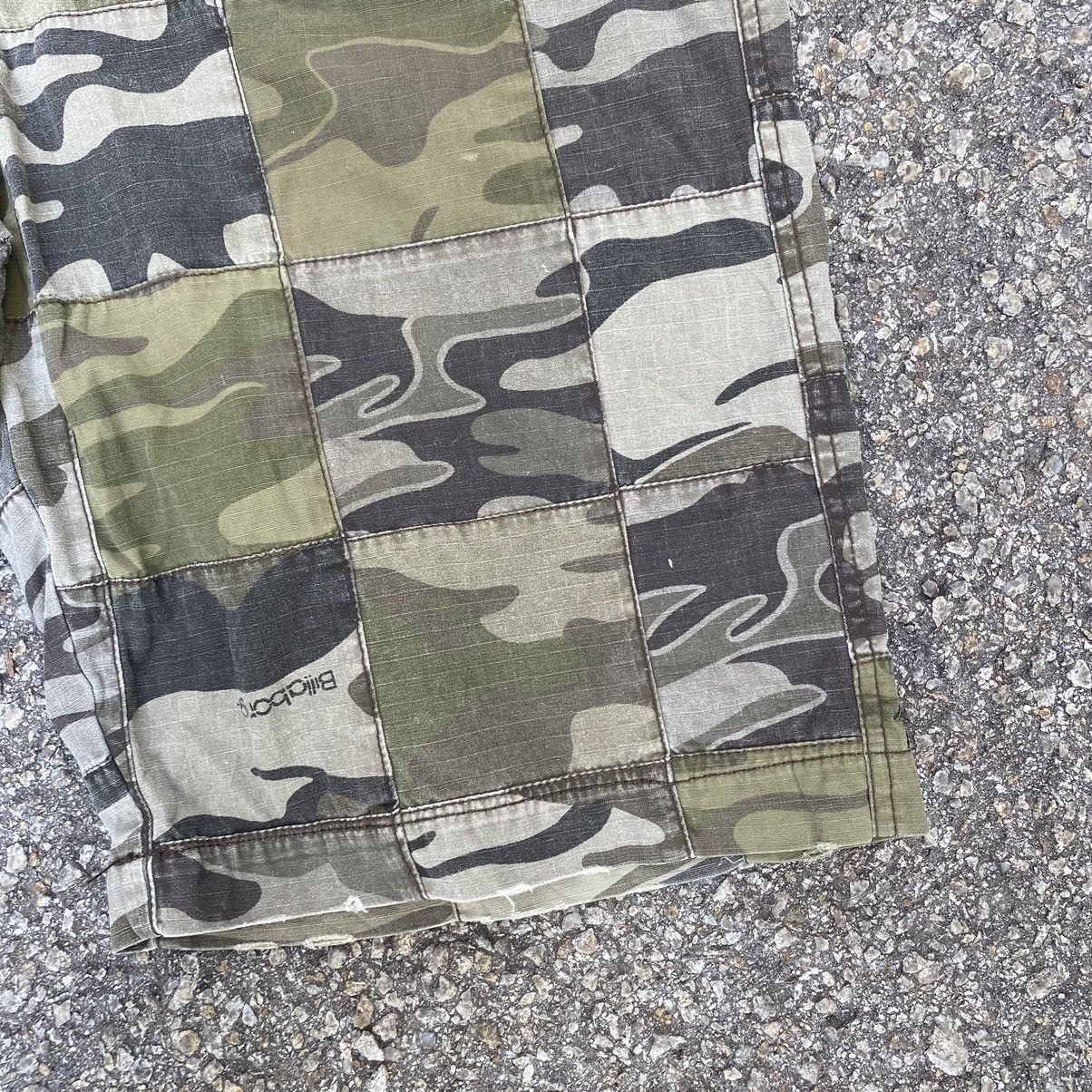 Billabong Billabong Camo Patchwork Cargo Shorts Size US 30 / EU 46 - 2 Thumbnail