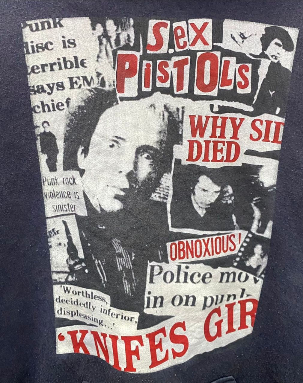 Band Tees Vintage 90s Sex Pistols Knifes Girls Punk Band Tshirt Size US M / EU 48-50 / 2 - 5 Thumbnail