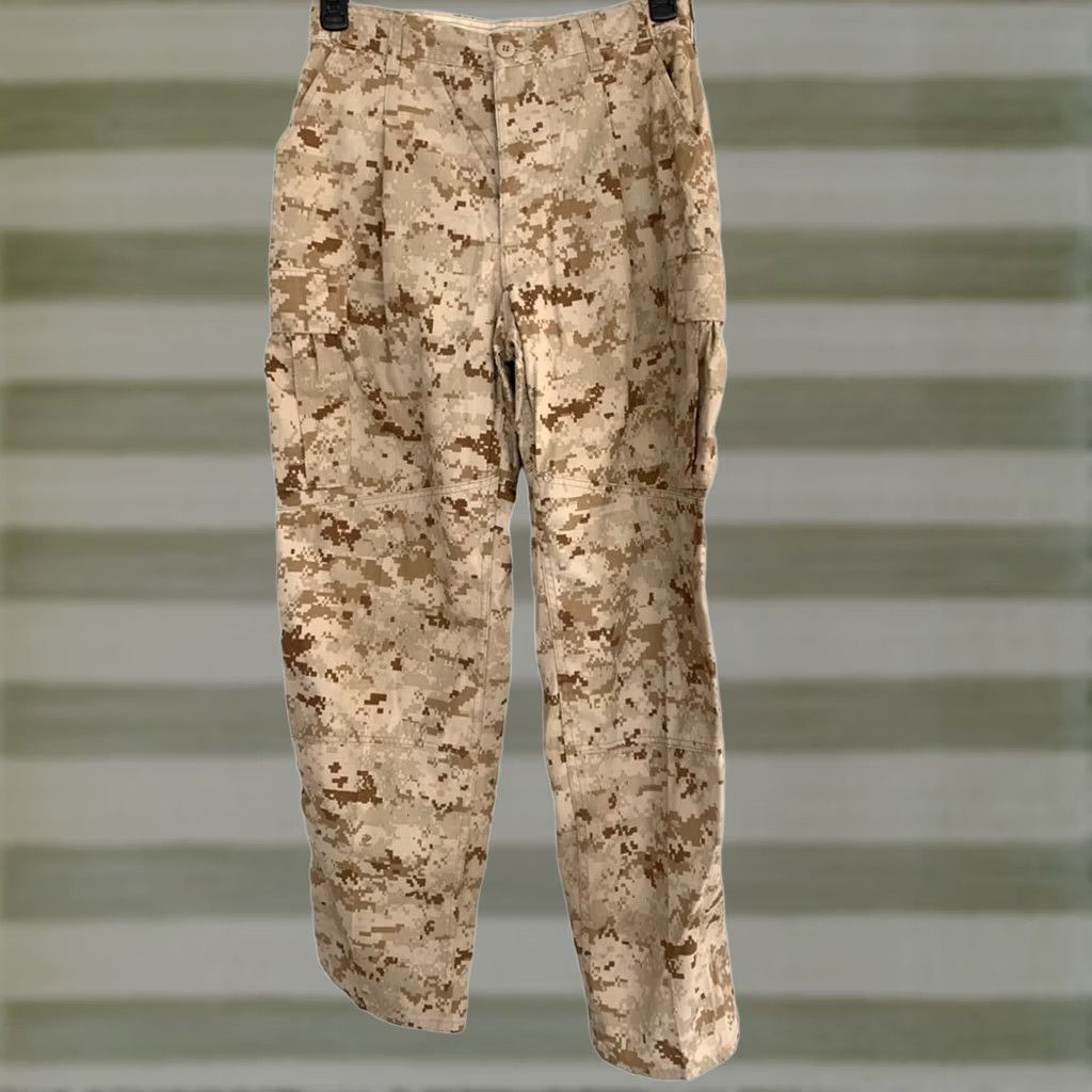 Vintage MENS MILITARY ISSUE DESERT CAMOUFLAGE MARPAT TROUSER PANTS SIZE 33X30 Regular Brown Camouflage Cargo Mens 33 Mens MILITARY Size US 33 - 1 Thumbnail