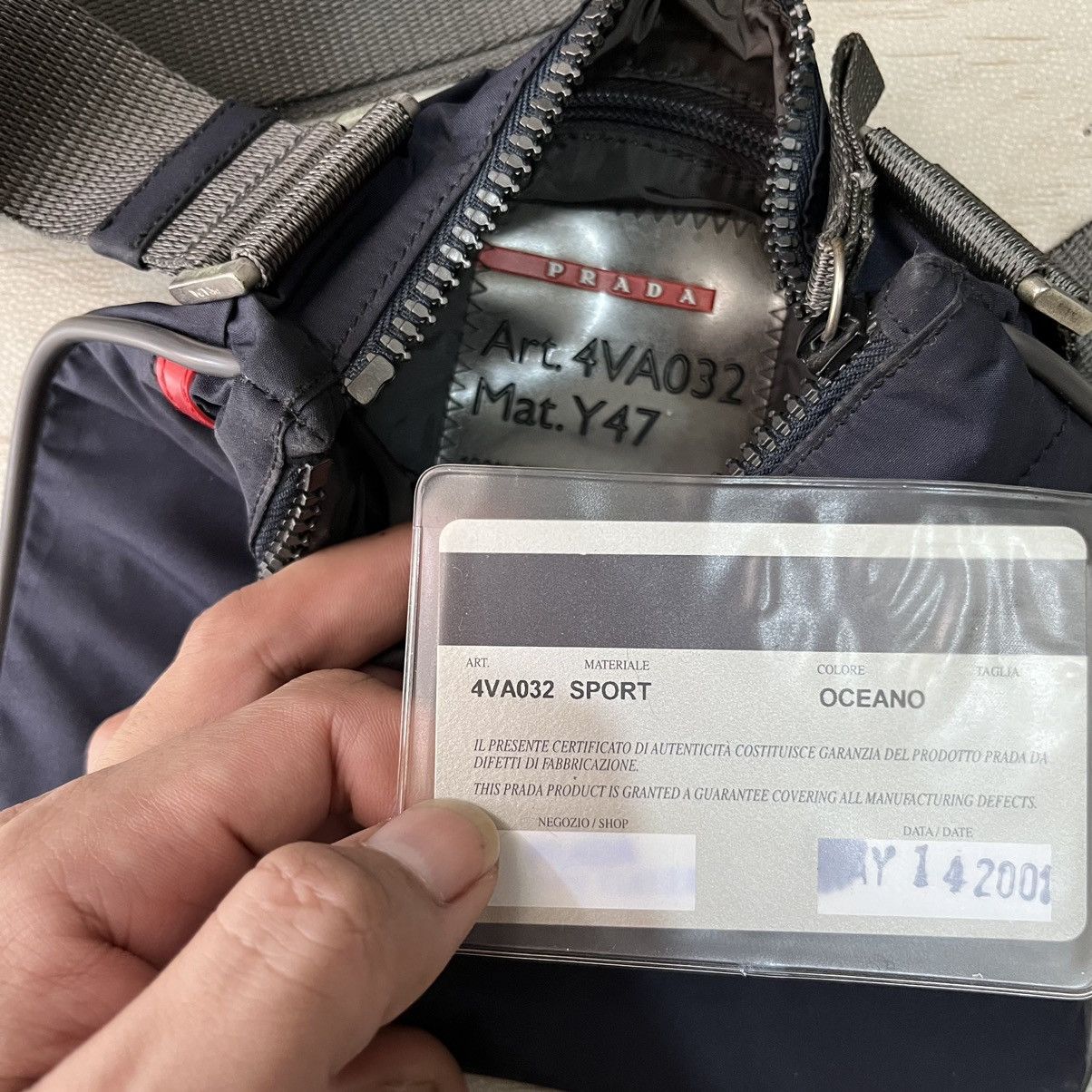 Prada 2000s Prada sport mini slingbag (include the card 2001) Size ONE SIZE - 16 Thumbnail