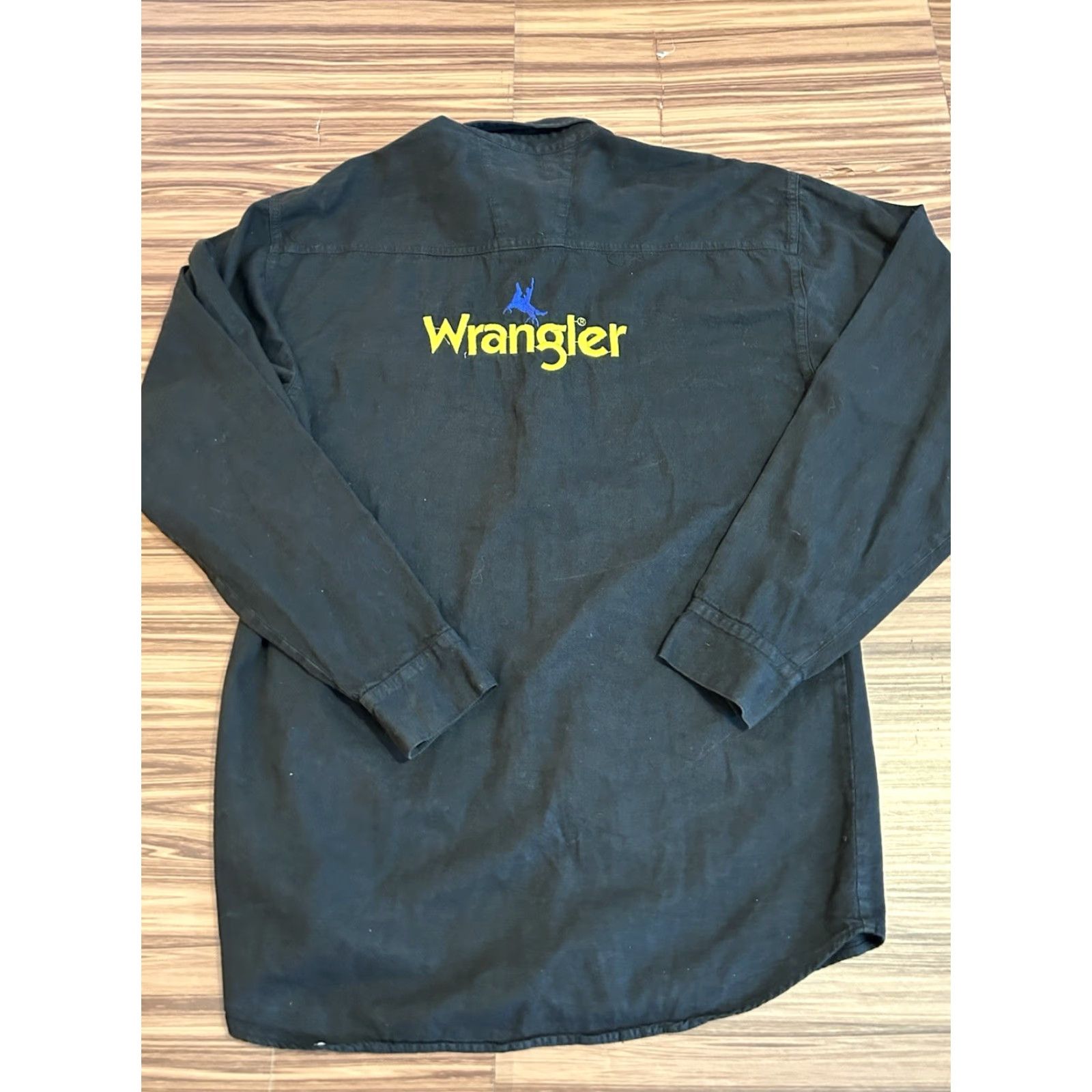 Wrangler VINTAGE Wrangler Western Cowboy Cut Black Long Sleeve Button-Down size XL Mens Shirt Size US XXL / EU 58 / 5 - 2 Thumbnail