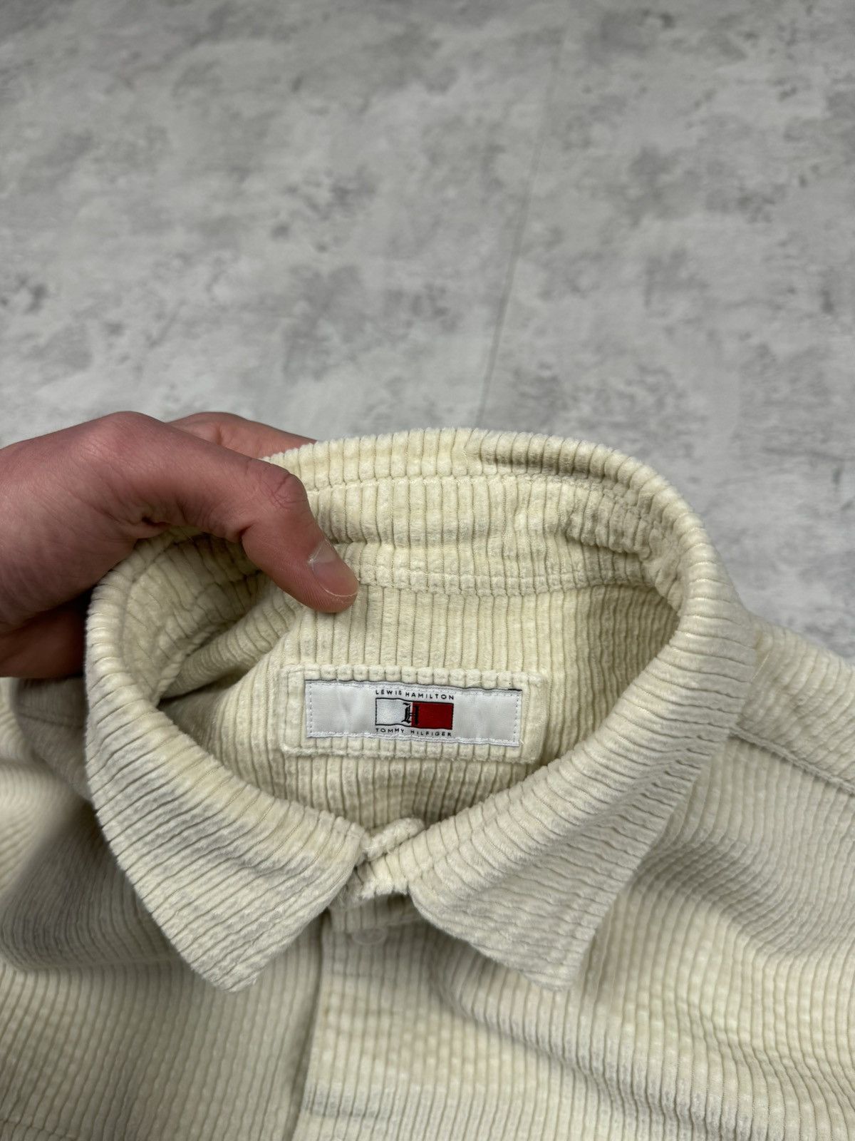 Tommy Hilfiger Lewis Hamilton Tommy Hilfiger Chunky Corduroy Shirt Size M Size US M / EU 48-50 / 2 - 13 Thumbnail