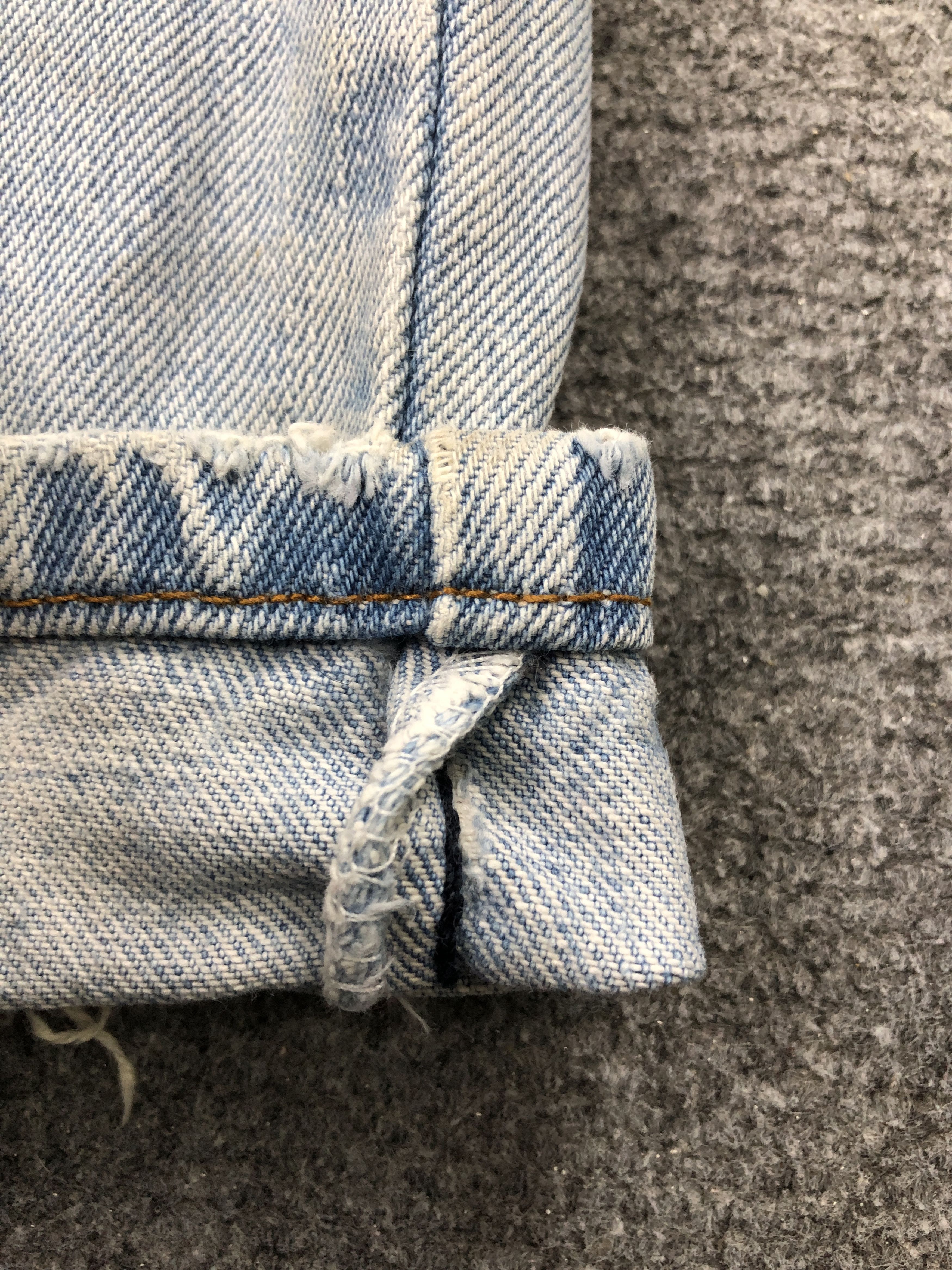 Levi's Light Washed Vintage Levis 550 Jeans DP2520 Size US 35 - 10 Thumbnail