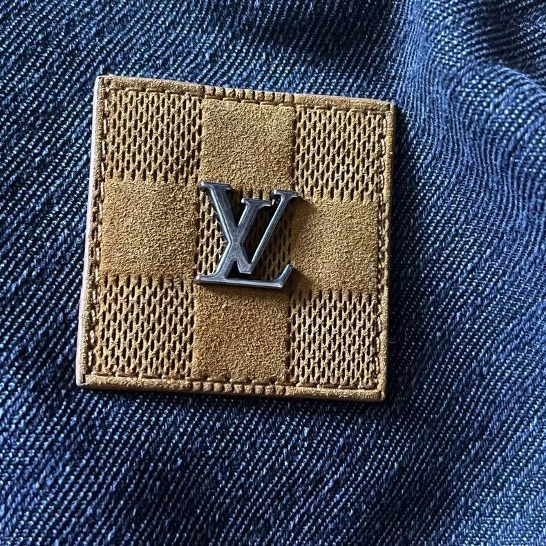 Louis Vuitton Louis Vuitton 25 new black capsule dark logo jacquard singl Size US M / EU 48-50 / 2 - 3 Thumbnail