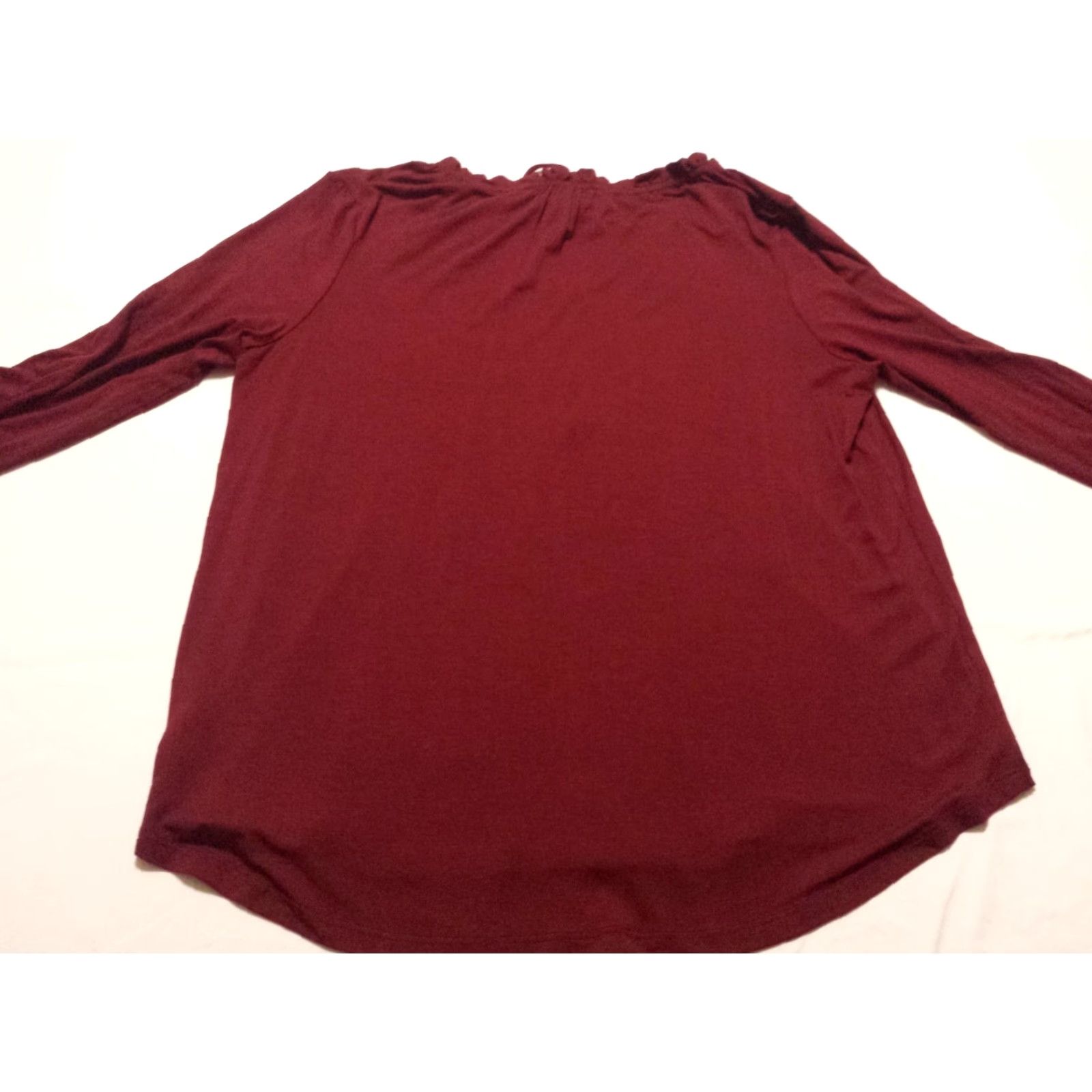 Vintage Pleione Blouse Shirt Womens Medium Red Long Sleeve V-Neck Rayon Solid Size M / US 6-8 / IT 42-44 - 6 Thumbnail