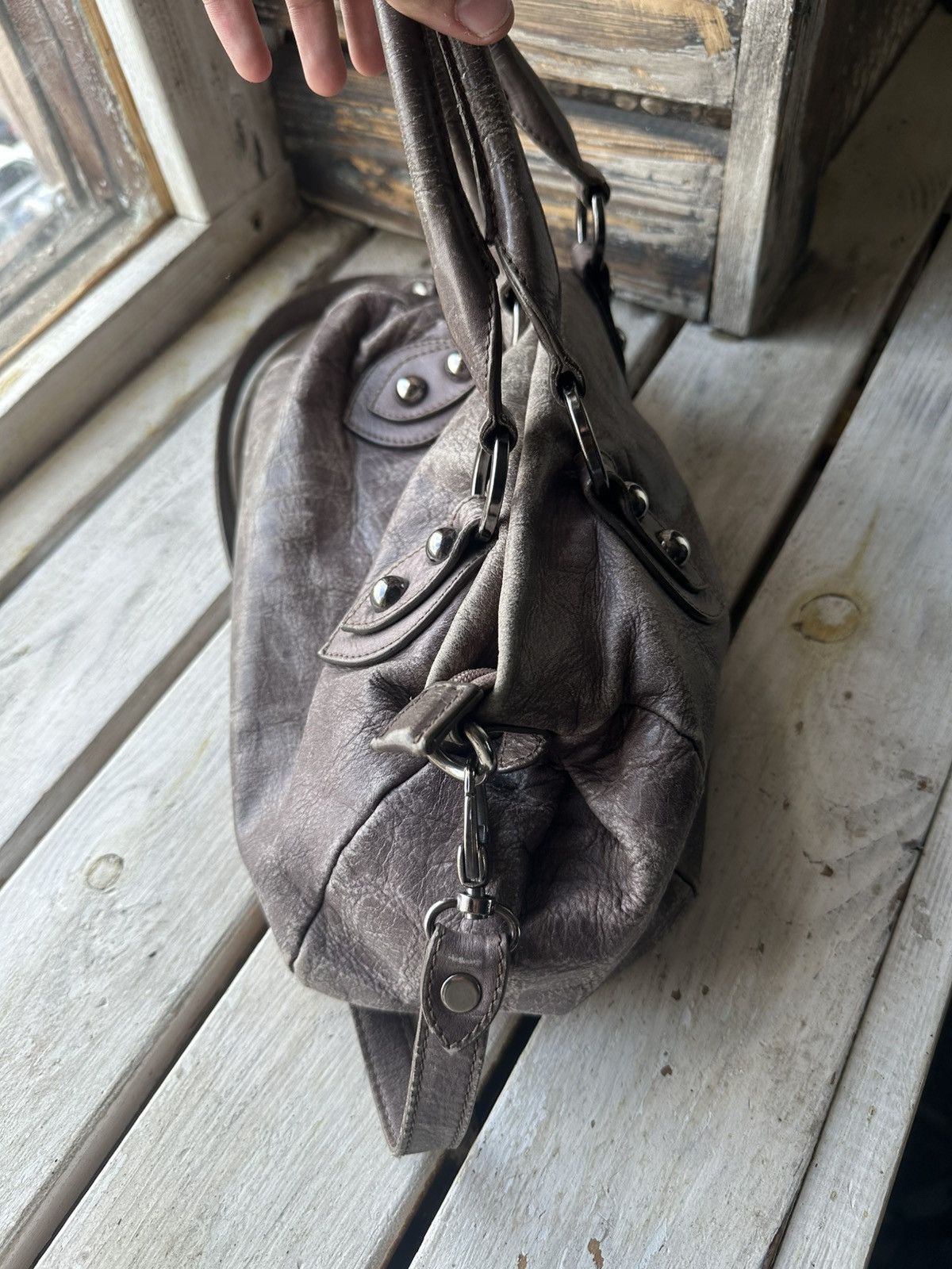 Japanese Brand 🚨Y2K AVANT-GARDE 🚨mesh silver Japan style hand bag Y2K 90s Size ONE SIZE - 5 Thumbnail