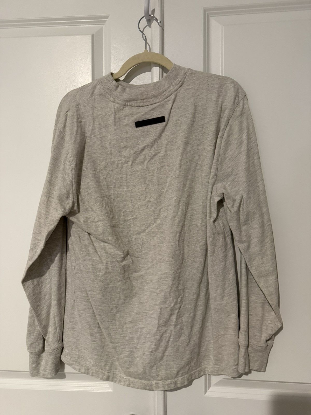 Essentials Essentials Fear Of God Oatmeal Long Sleeve T-Shirt Size US S / EU 44-46 / 1 - 2 Thumbnail