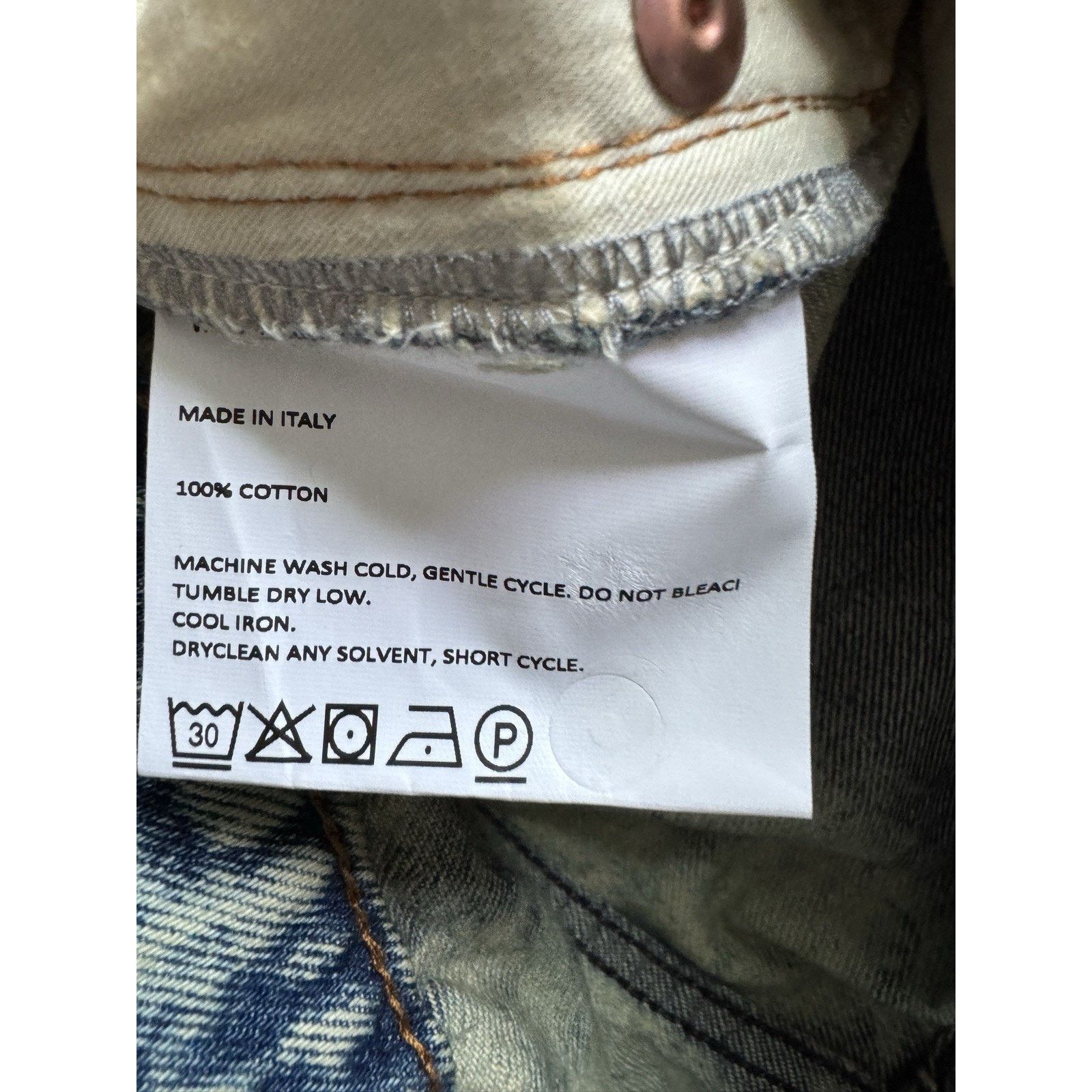 Vaquera VAQUERA Split Side Denim Shorts Acid Wash NWT size 27 Size 27" / US 4 / IT 40 - 3 Thumbnail