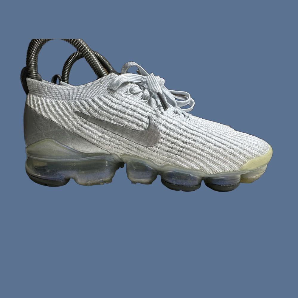 Nike VINTAGE Nike Air VaporMax Flyknit 3 Pure Platinum 2019 Sneaker Women Size 7.5 White AJ6910-100 Womens Size ONE SIZE - 1 Thumbnail
