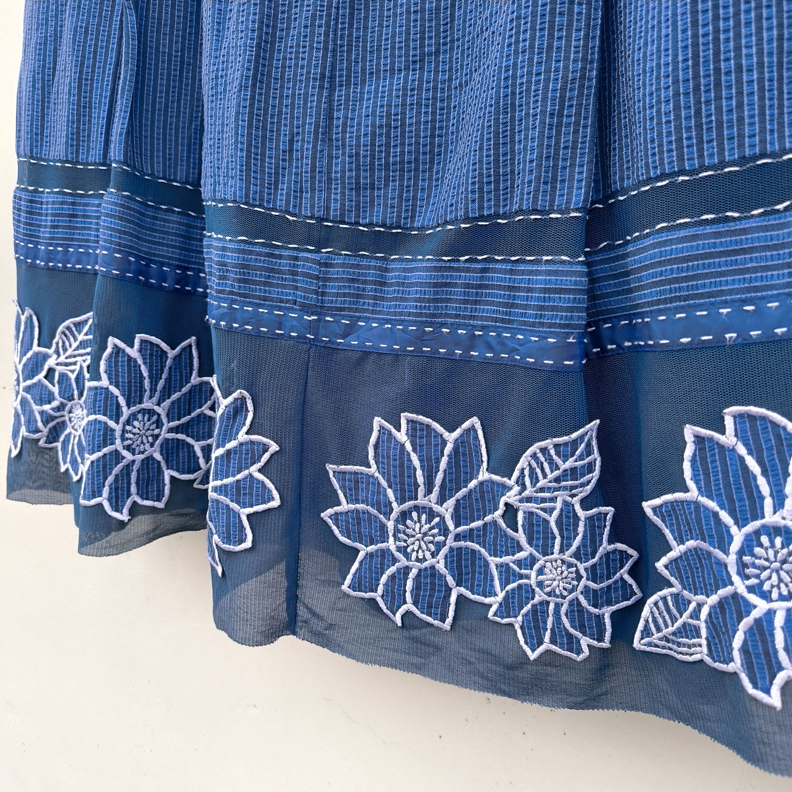 Hiroko Koshino Homme Hiroko koshino floral embroidery and sashiko skirt Size 26" / US 2 / IT 38 - 2 Thumbnail
