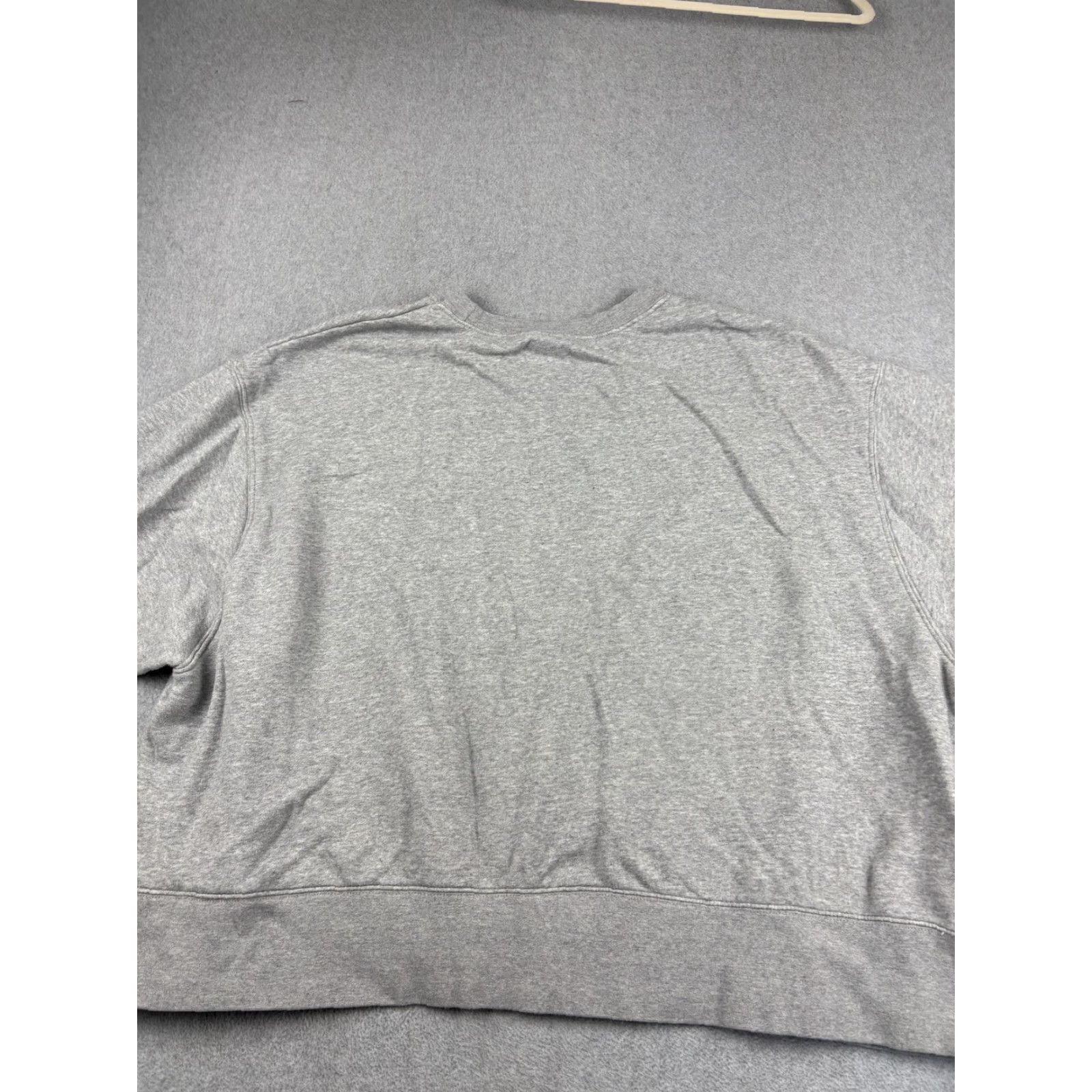 Nike Nike Sweatshirt Women 2XL Gray Crewneck Swoosh Pullover Athletic Cropped Size XXL / US 16-18 / IT 52-54 - 4 Thumbnail