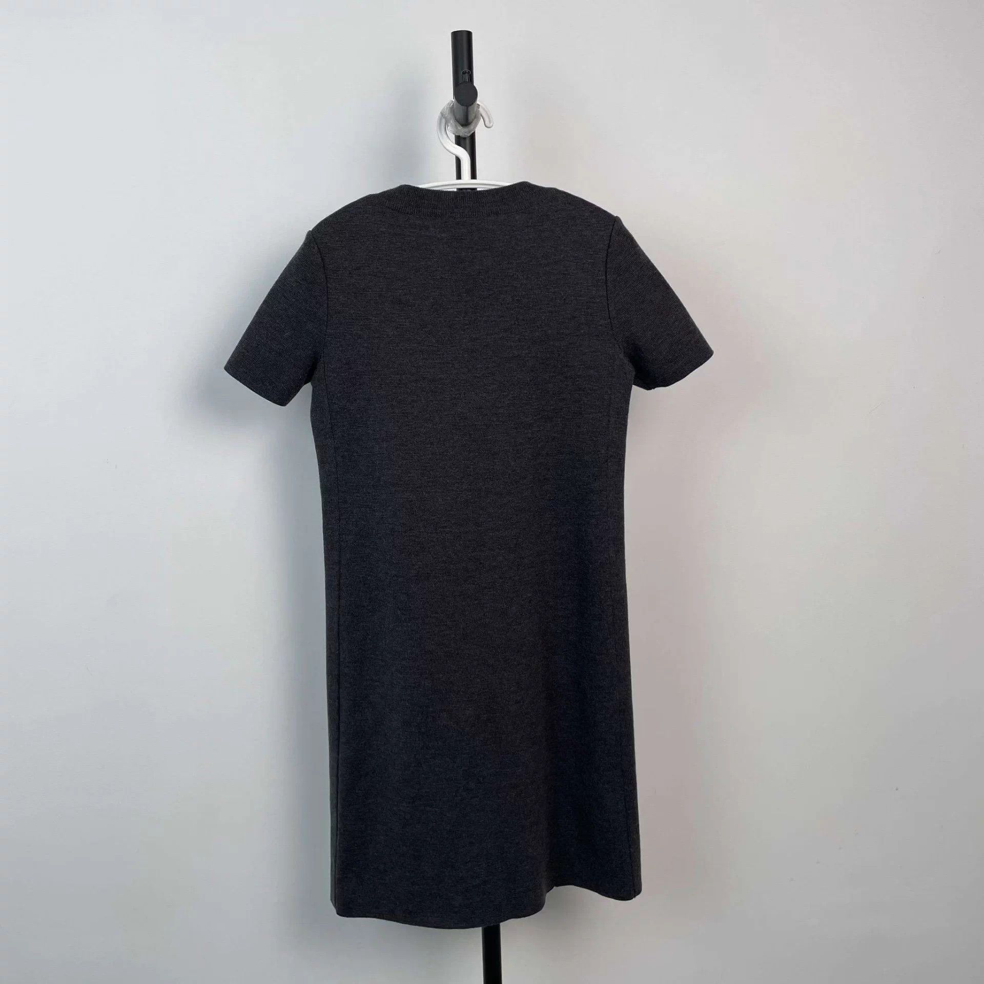 Prada Prada Wool Dress Gray EU40 Size M / US 6-8 / IT 42-44 - 2 Thumbnail