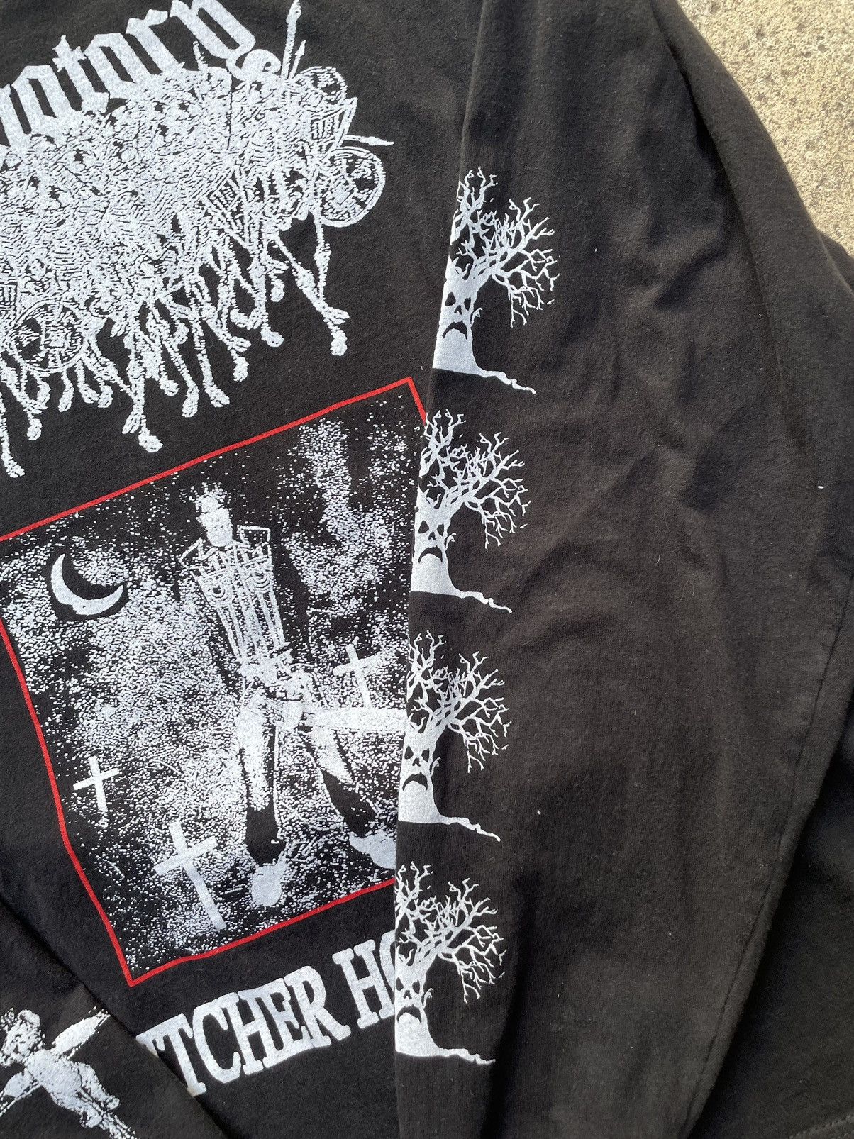 Haunted Mound Haunted mound 2023 tour merch long sleeve Size US L / EU 52-54 / 3 - 5 Thumbnail