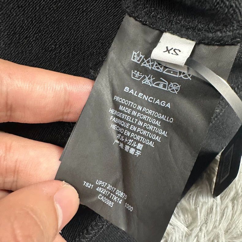 Balenciaga Balenciaga Logo Hoodie in Black Color-2506 Size US XS / EU 42 / 0 - 5 Thumbnail