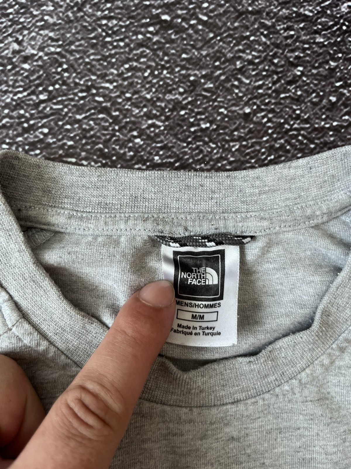 The North Face Rare The North Face Y2K Vintage Center Logo Grey Longsleeve Size US M / EU 48-50 / 2 - 9 Thumbnail