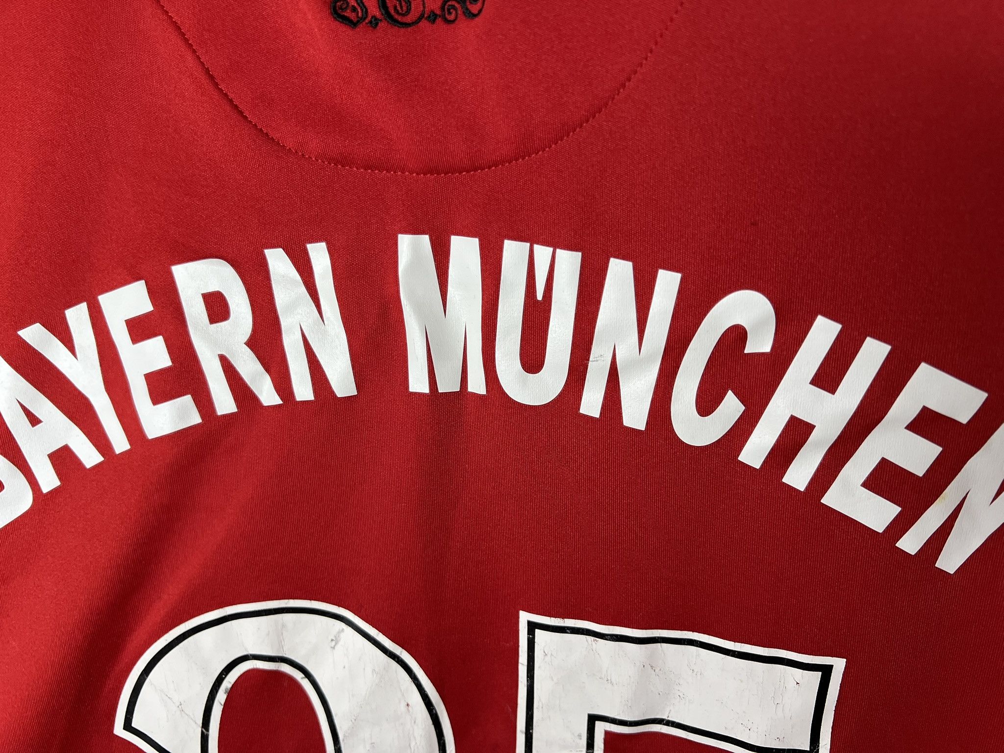 Adidas MULLER #25 BAYERN MUNICH 2010-11 HOME FOOTBALL SOCCER SHIRT Size US L / EU 52-54 / 3 - 5 Thumbnail