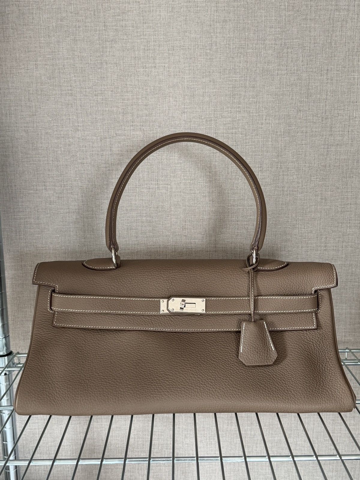 Hermes Hermes Etoupe Gray Togo Kelly Shoulder Handbag Size ONE SIZE - 1 Thumbnail