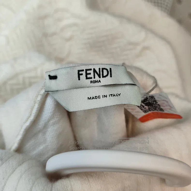 Fendi Fendi Wide-Fit Sweater Size XXS / US 00 / IT 34 - 3 Thumbnail