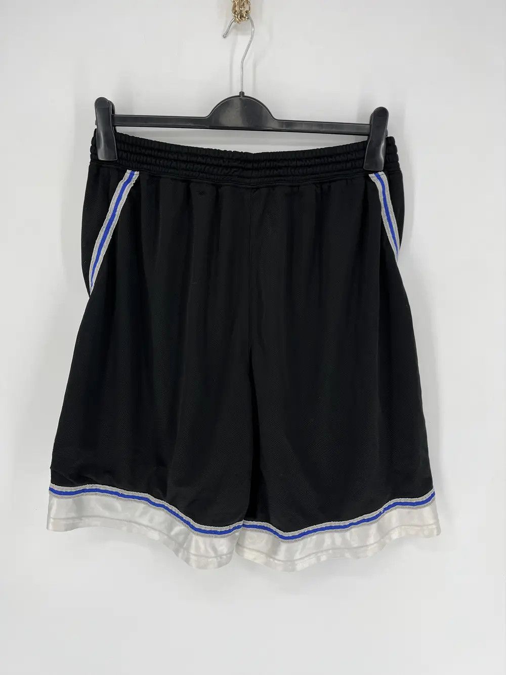 NBA × Nike × Vintage 90s Vintage Nike Black Nylon Mini Swoosh Shorts Travis Style Size US 42 / EU 58 - 10 Thumbnail